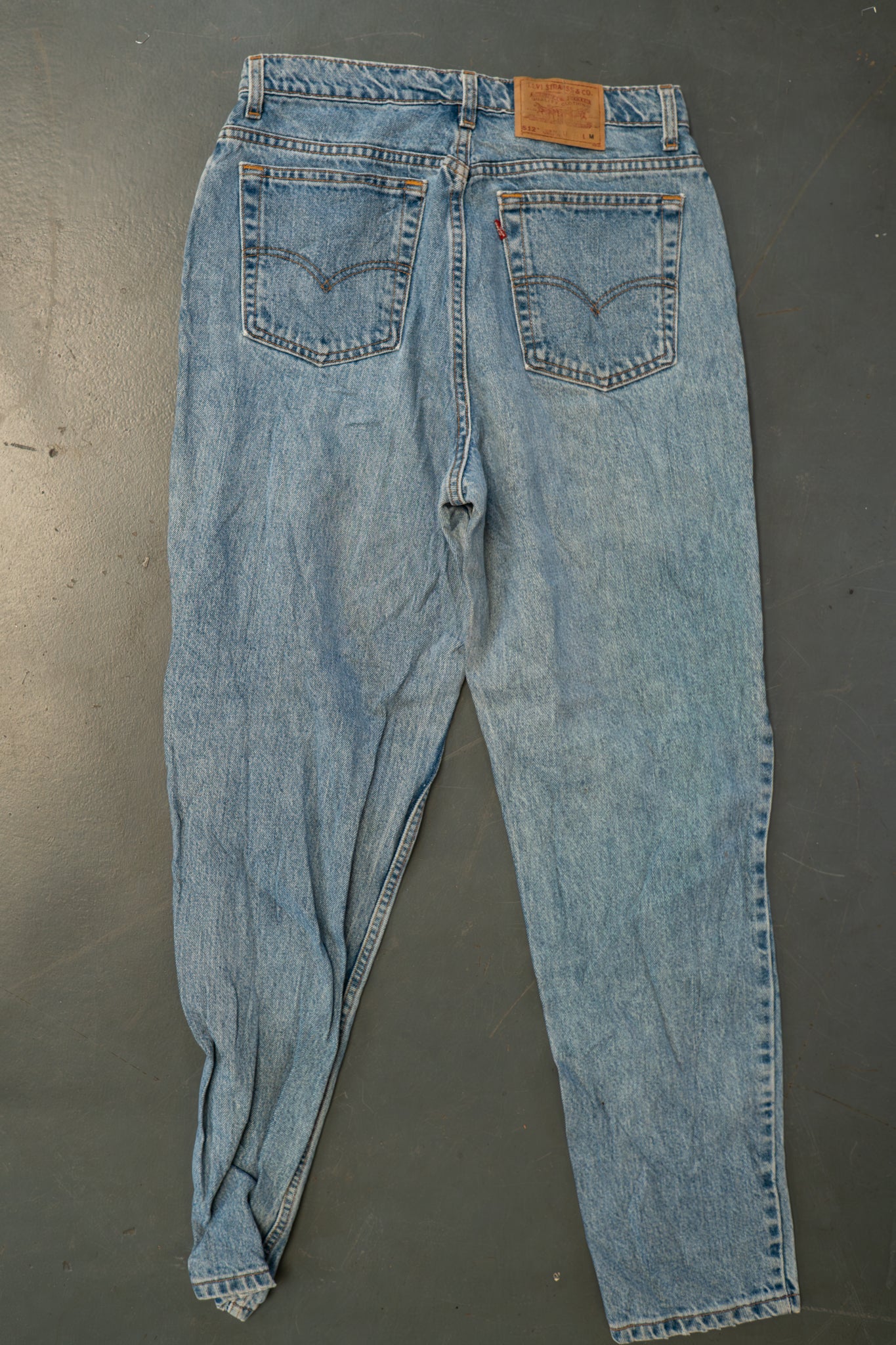 Ladies Levi's High Waisted 512s Tapered Leg Denim Jeans – 90s Y2K -W30, L30