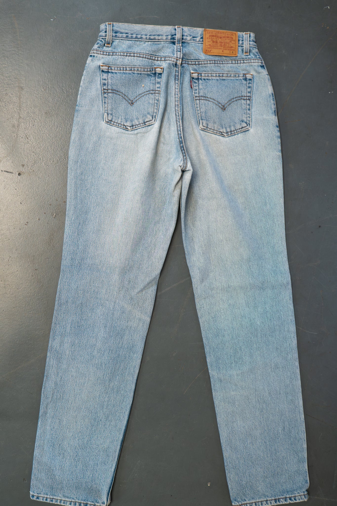 Ladies Levi's High Waisted 512s Tapered Leg Denim Jeans – 90s Y2K -W28, L32