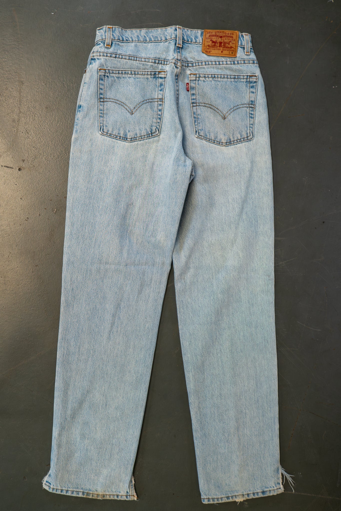 Ladies Levi's High Waisted 512s Tapered Leg Denim Jeans – 90s Y2K -W28, L31