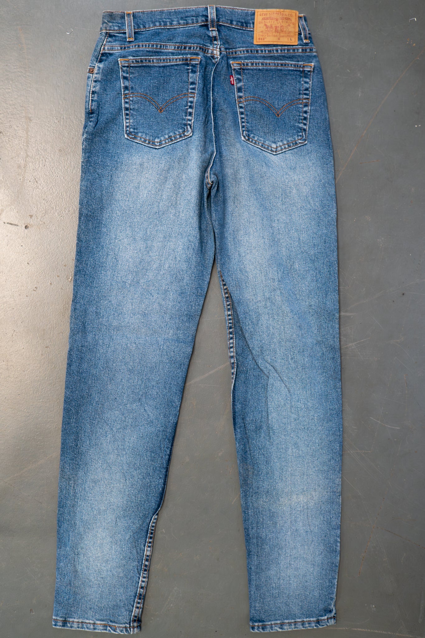 Ladies Levi's High Waisted 512s Tapered Leg Denim Jeans – 90s Y2K -W30, L33