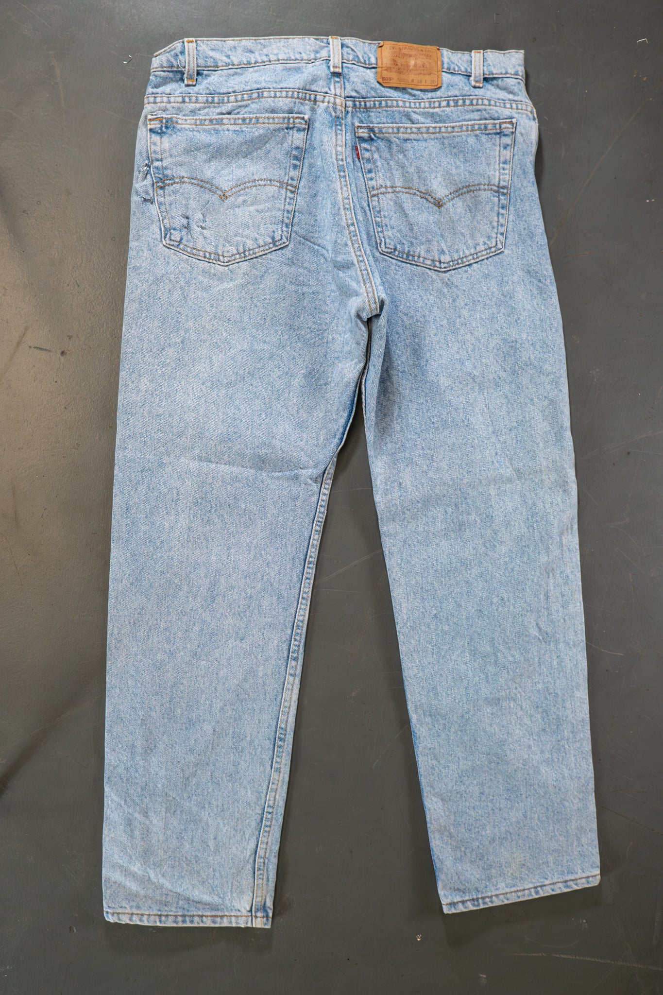 Levi's Vintage 505 Regular Fit Denim Jeans – 90s Y2K - W36, L30