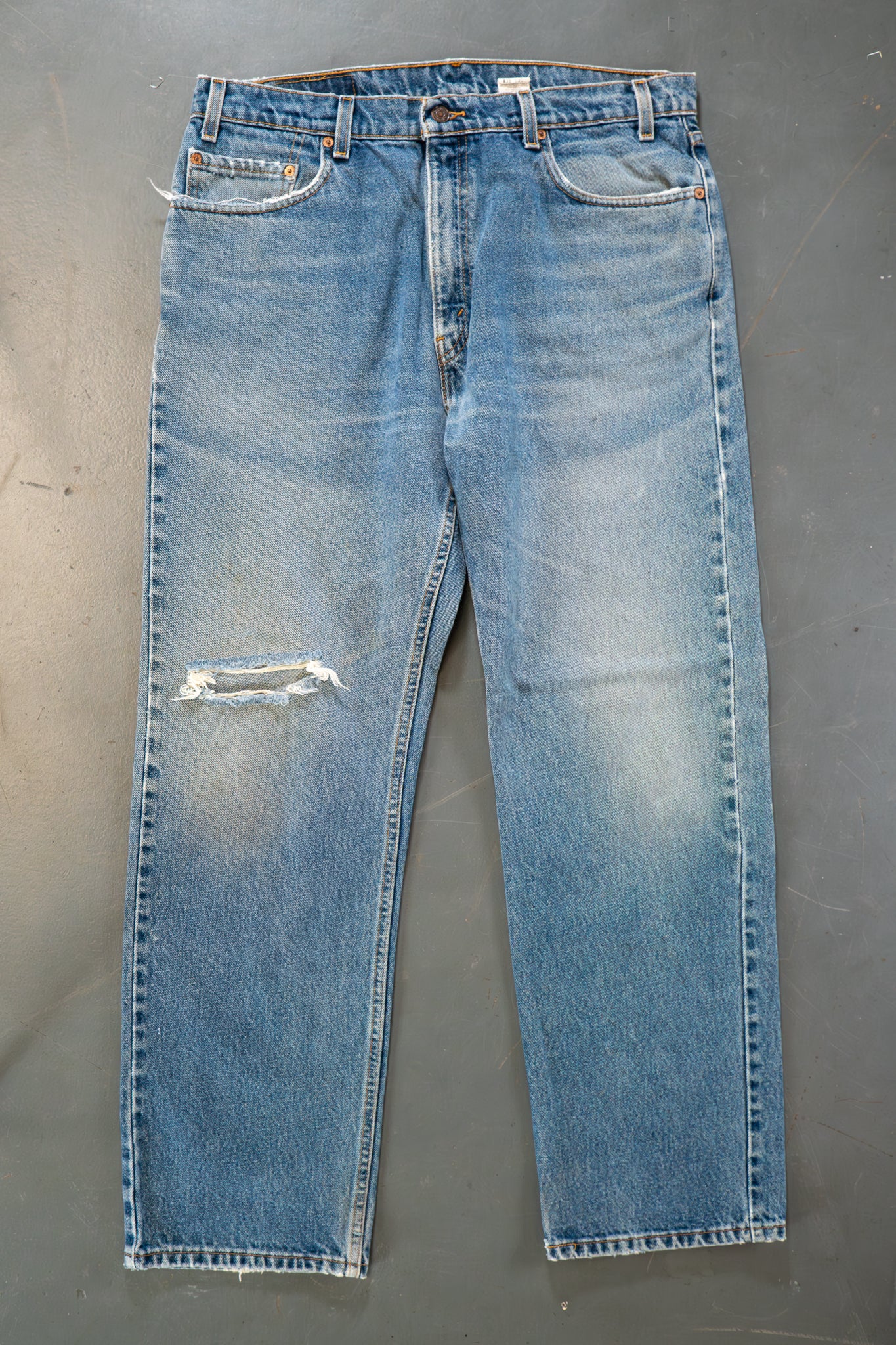 Levi's Vintage 505 Regular Fit Denim Jeans – 90s Y2K - W34, L29