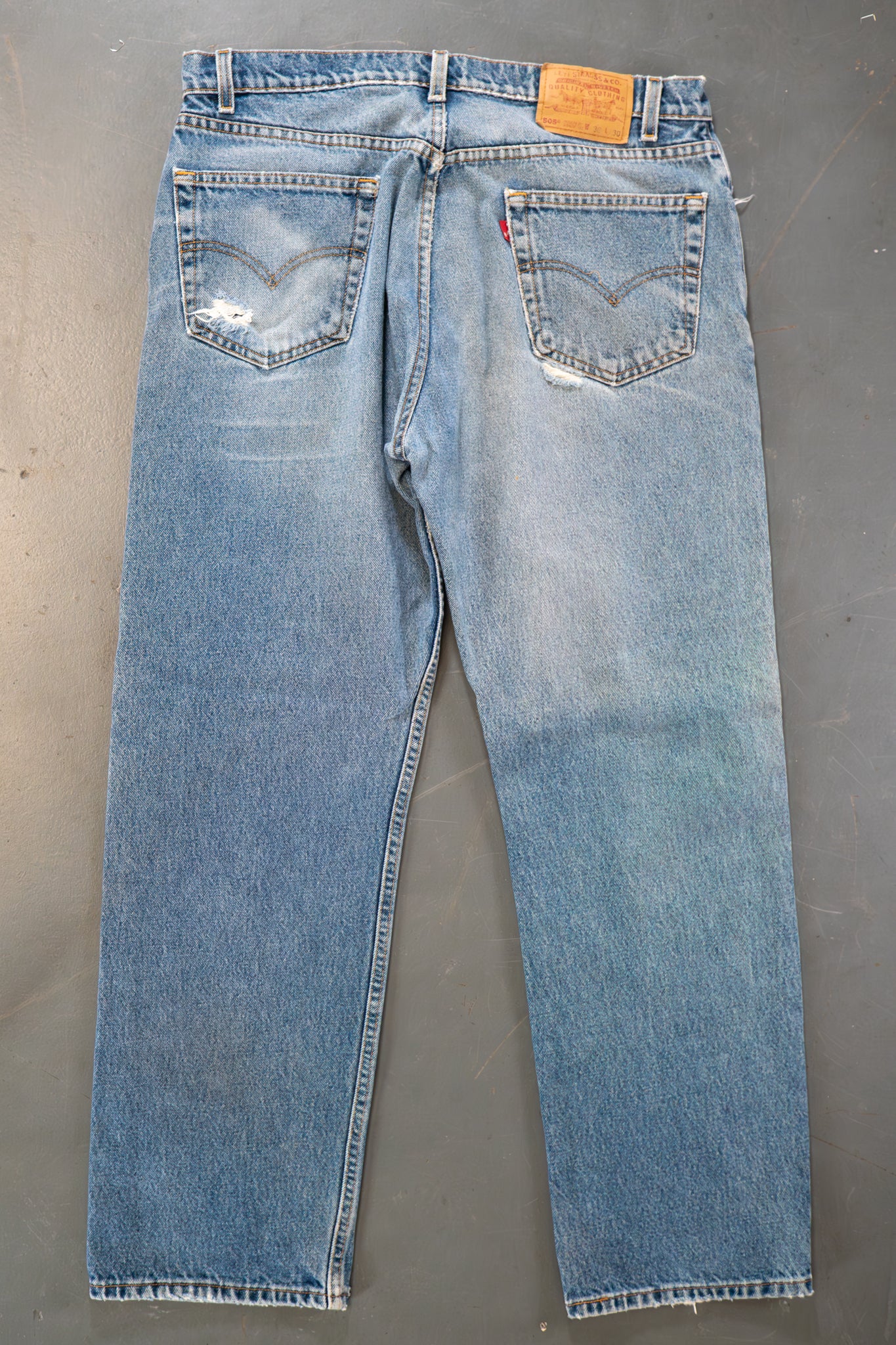 Levi's Vintage 505 Regular Fit Denim Jeans – 90s Y2K - W34, L29