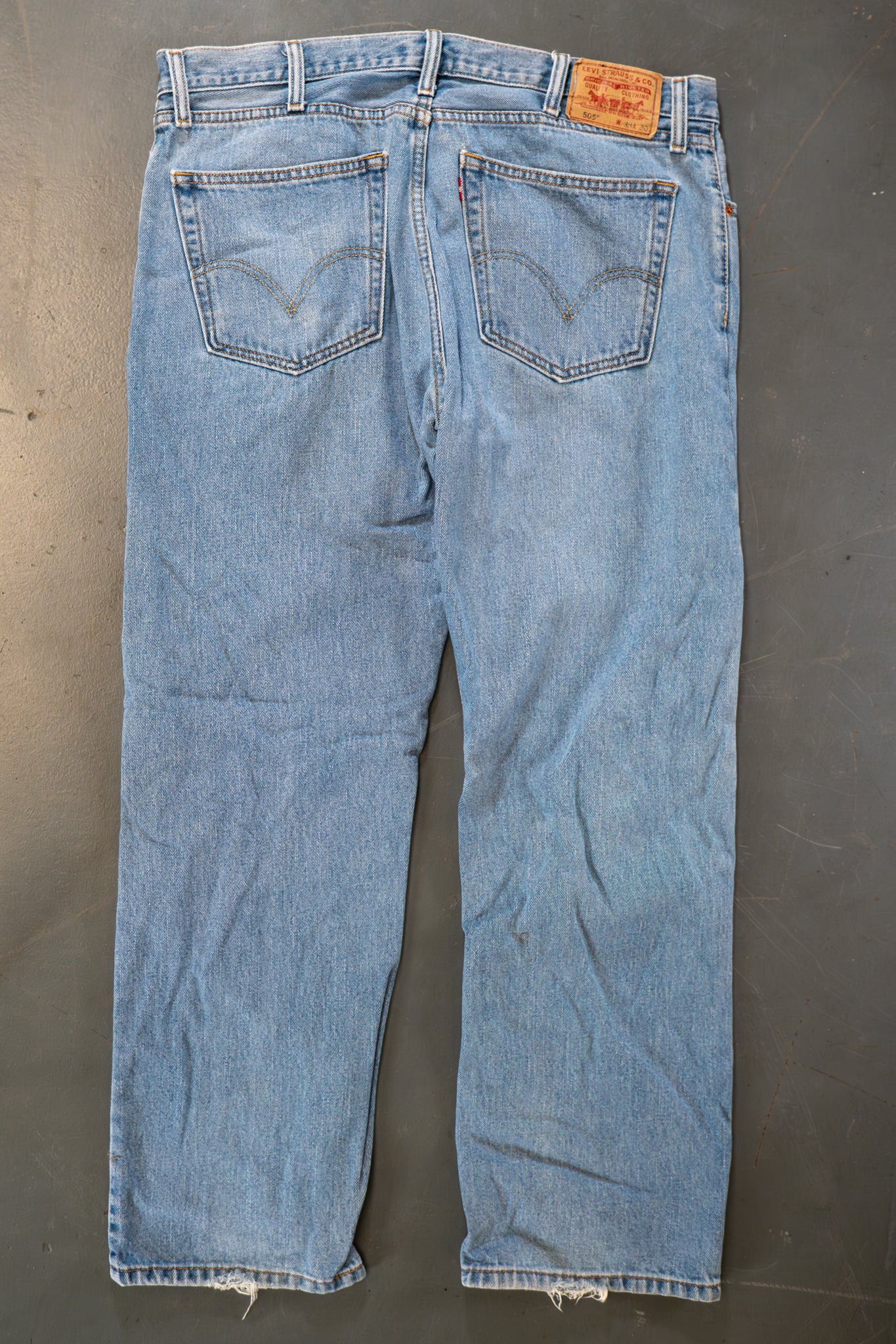 Levi's Vintage 505 Regular Fit Denim Jeans – 90s Y2K - W37, L29