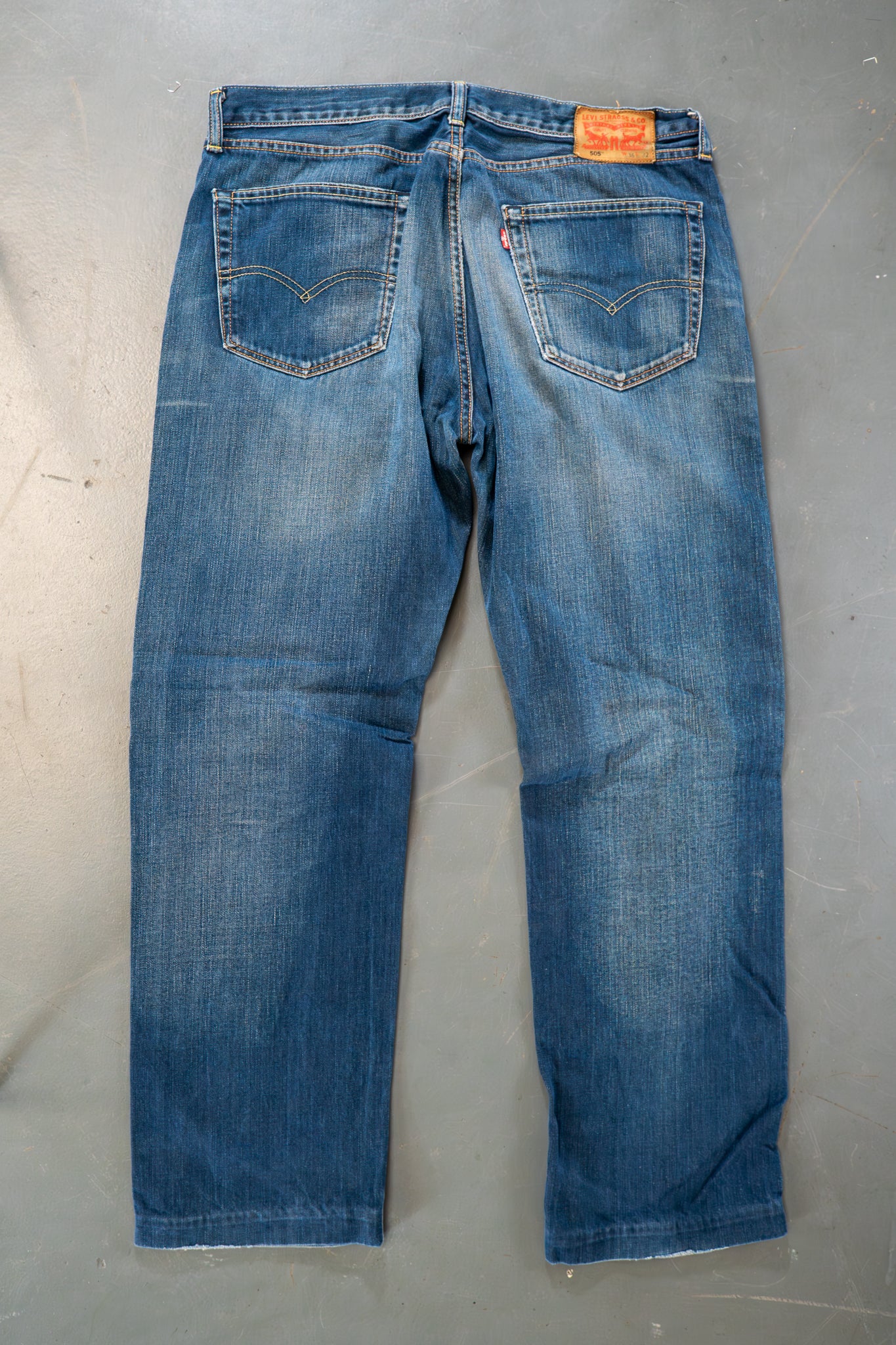 Levi's Vintage 505 Regular Fit Denim Jeans – 90s Y2K - W36, L30