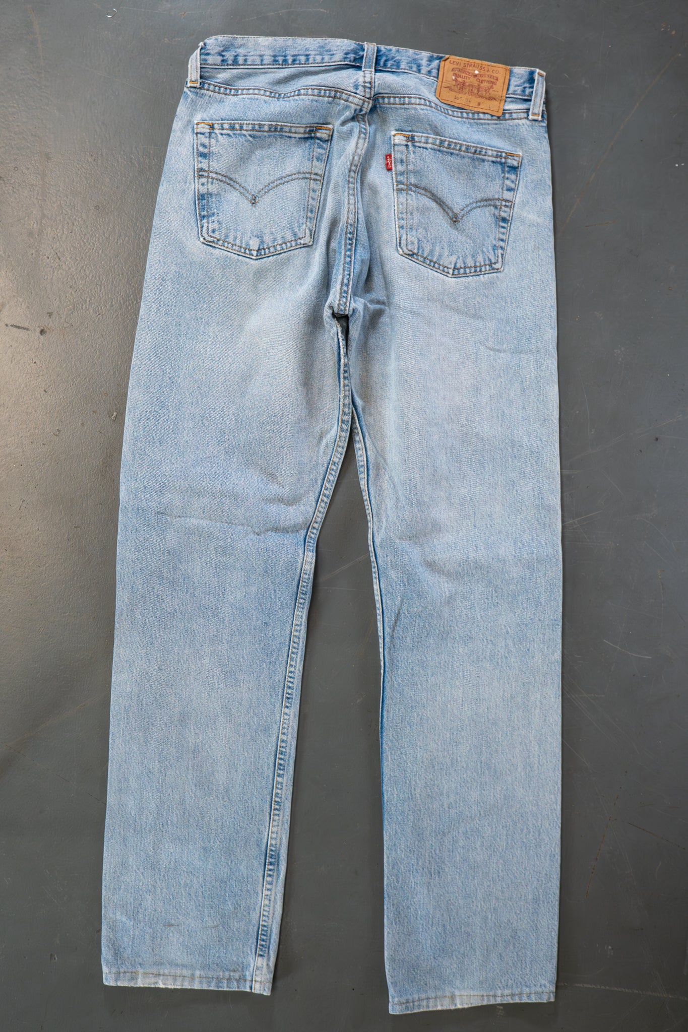 Levi's Vintage 505 Regular Fit Denim Jeans – 90s Y2K - W31, L31