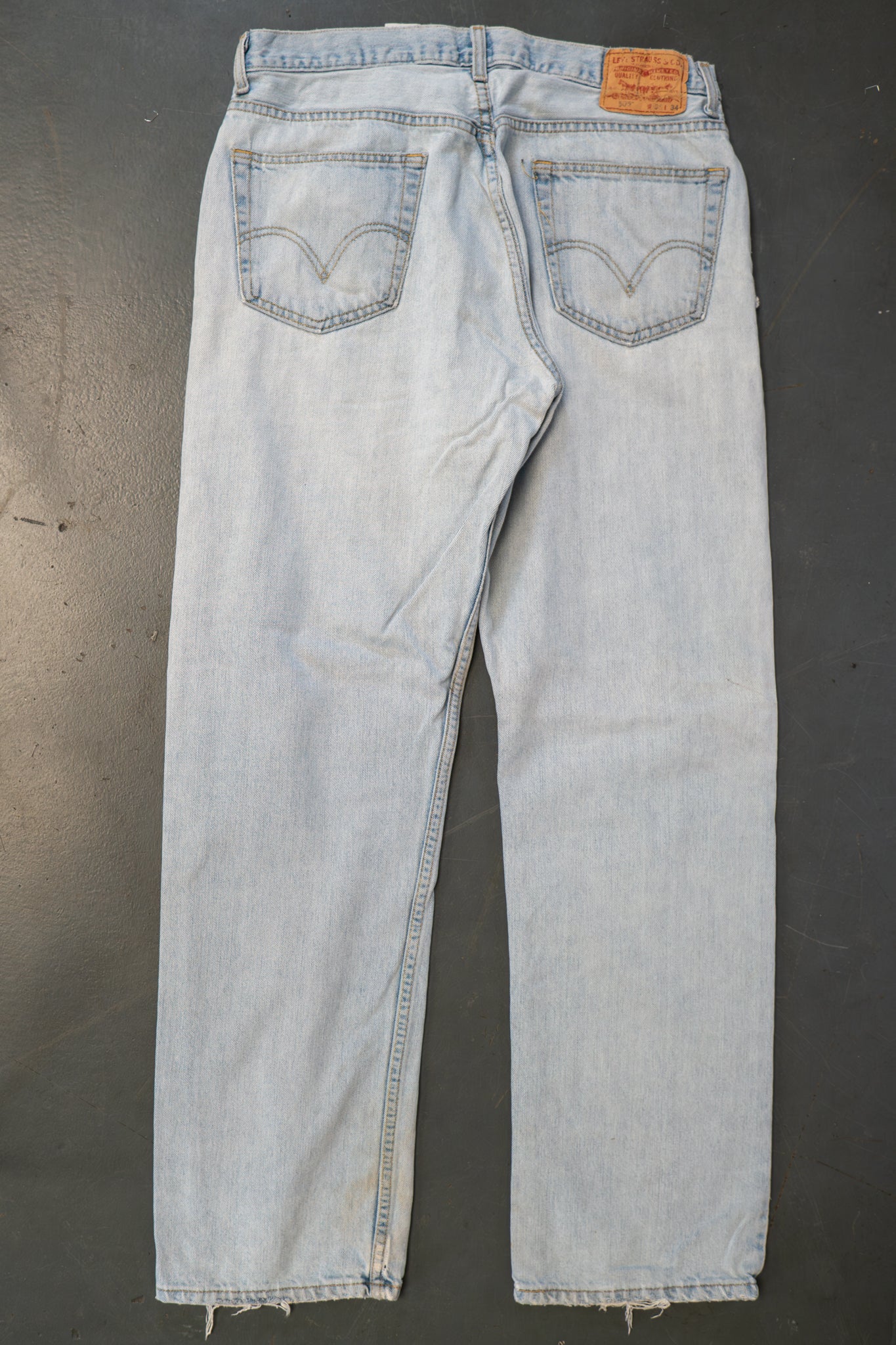 Levi's Vintage 505 Regular Fit Denim Jeans – 90s Y2K - W32, L32