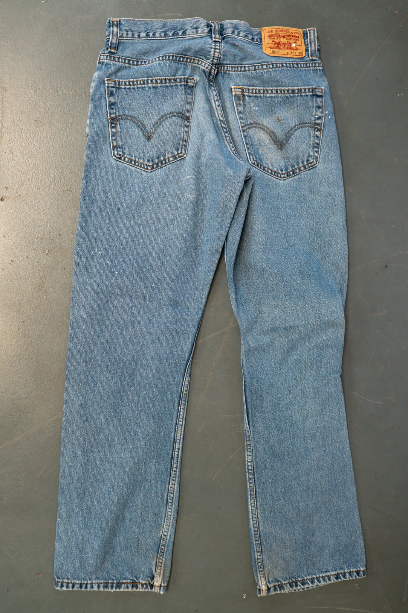 Levi's Vintage 505 Regular Fit Denim Jeans – 90s Y2K - W30, L30