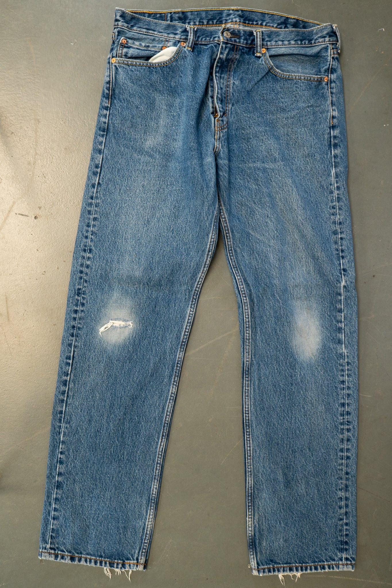 Levi's Vintage 505 Regular Fit Denim Jeans – 90s Y2K - W36, L32