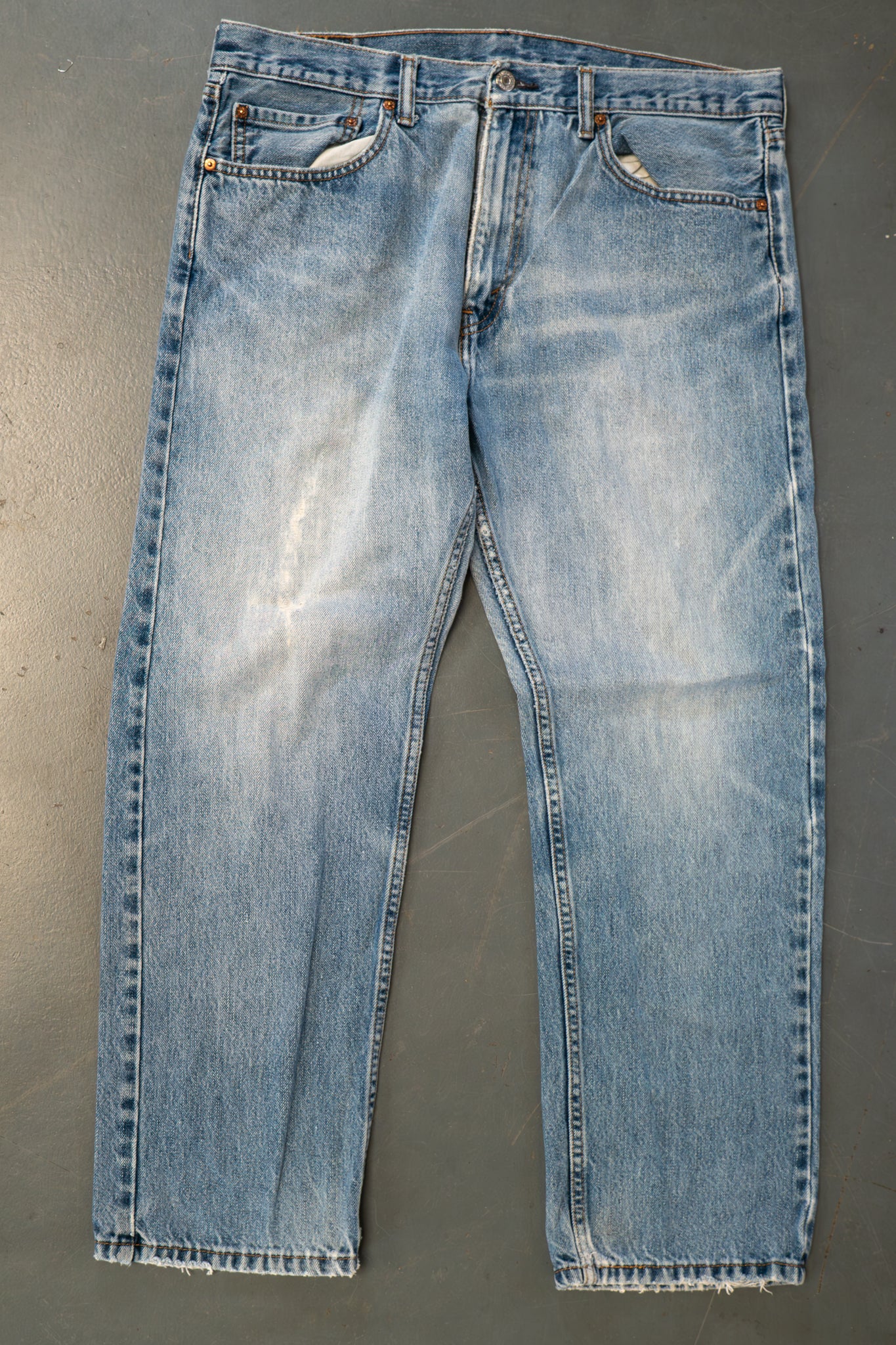 Levi's Vintage 505 Regular Fit Denim Jeans – 90s Y2K - W36, L26