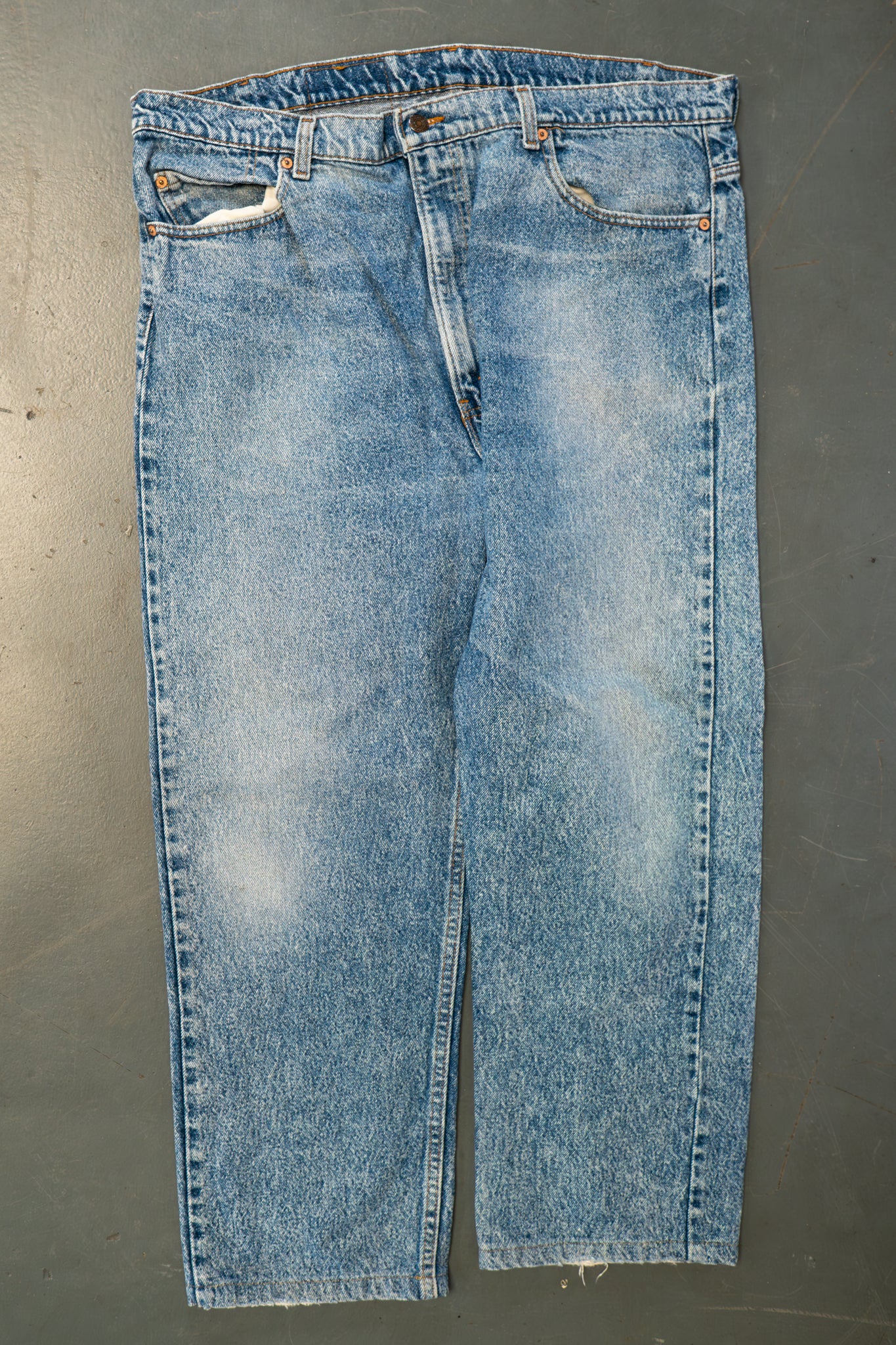 Levi's Vintage 505 Regular Fit Denim Jeans – 90s Y2K - W40, L26