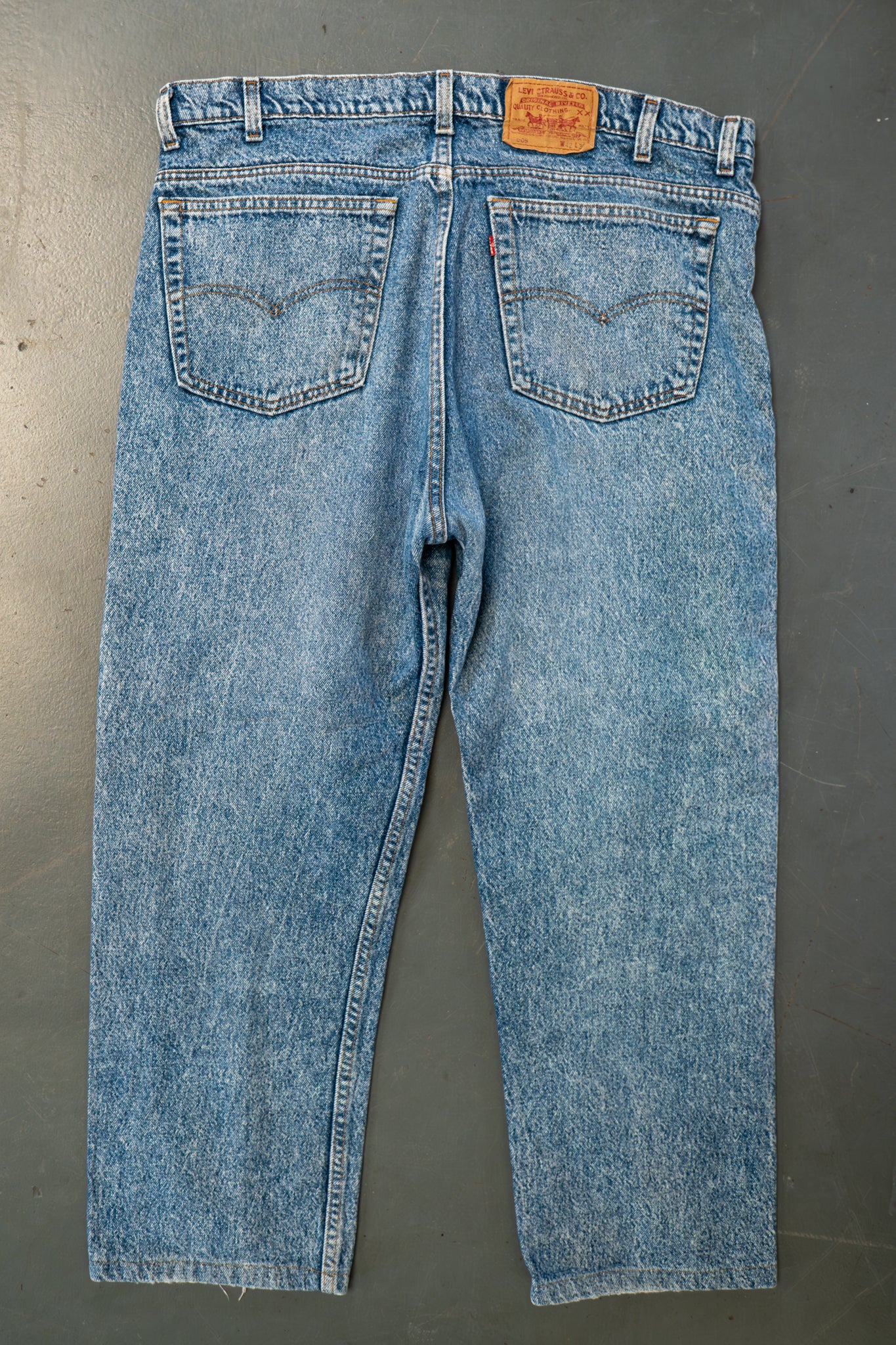 Levi's Vintage 505 Regular Fit Denim Jeans – 90s Y2K - W40, L26
