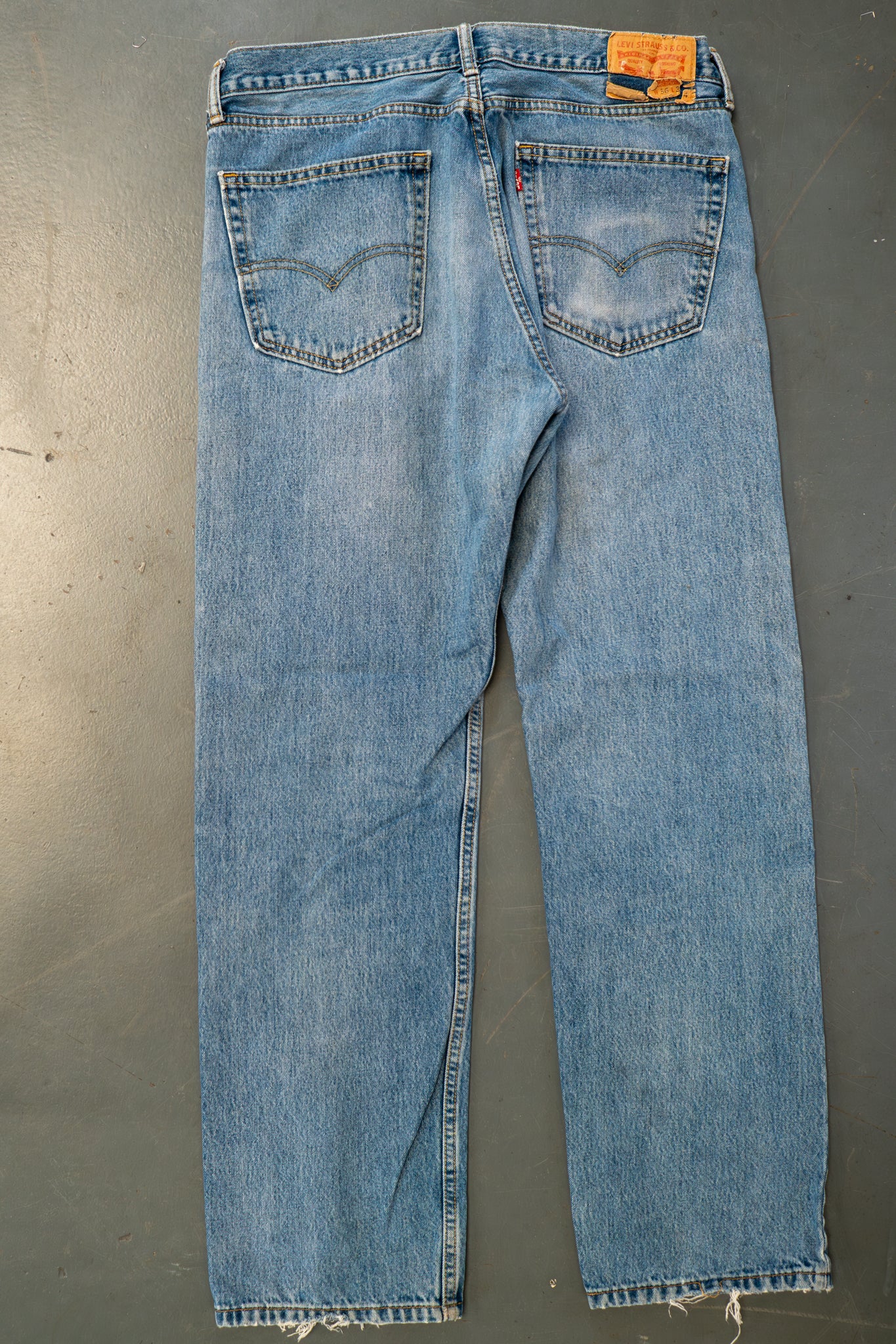 Levi's Vintage 505 Regular Fit Denim Jeans – 90s Y2K - W36, L31