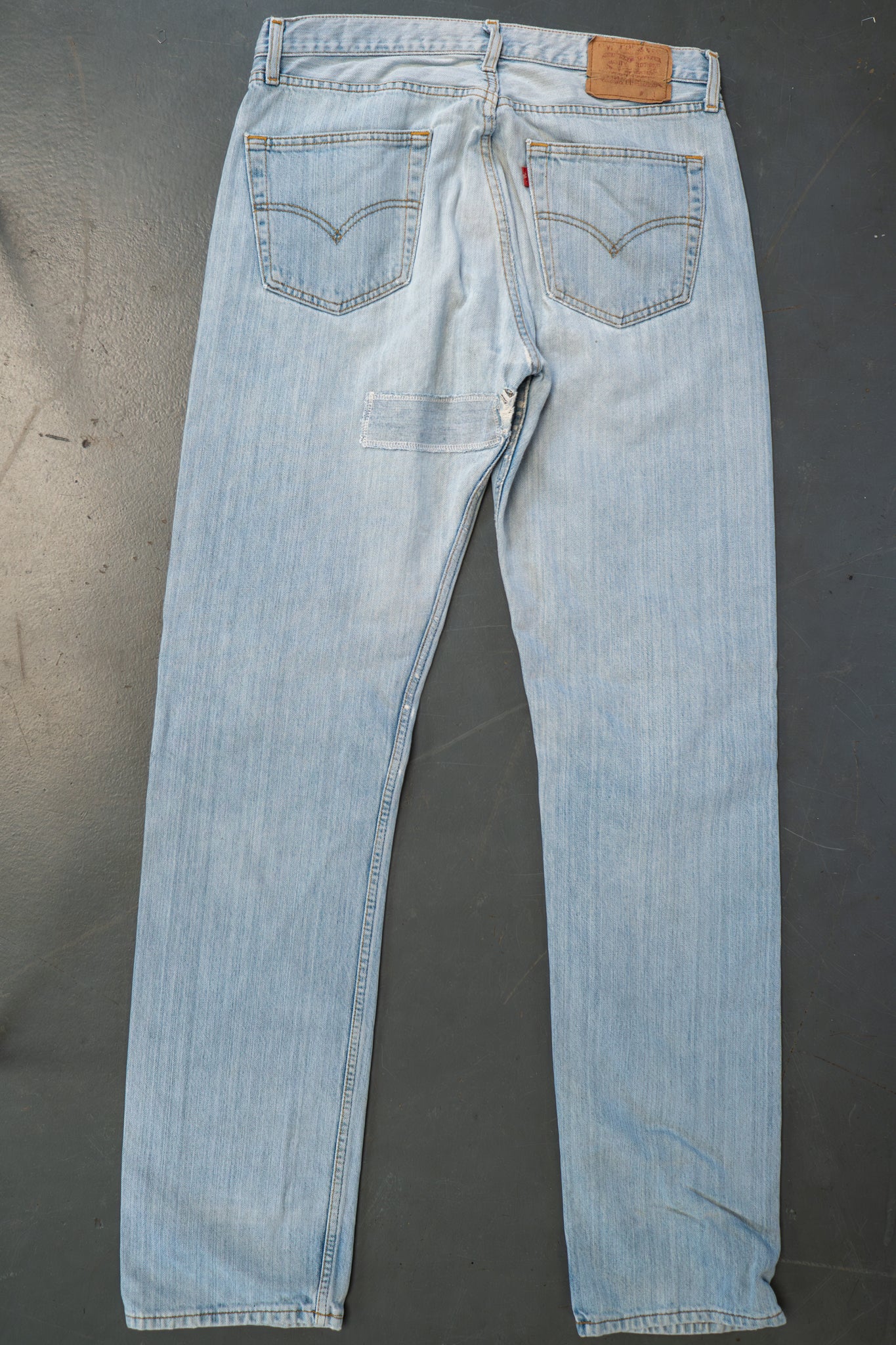 Levi's Vintage 505 Regular Fit Denim Jeans – 90s Y2K - W32, L35