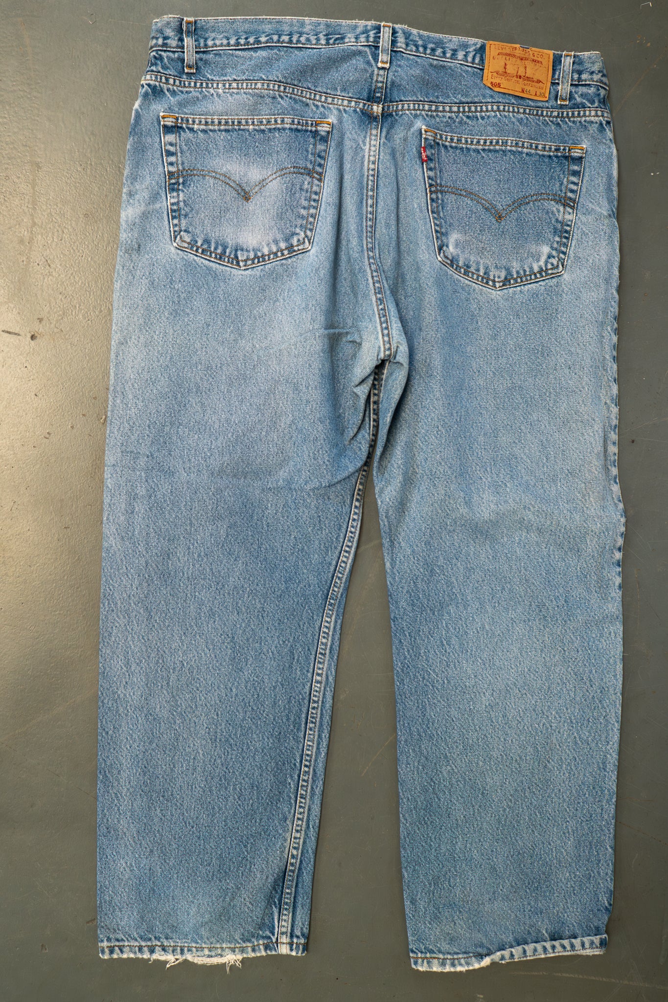 Levi's Vintage 505 Regular Fit Denim Jeans – 90s Y2K - W42, L29