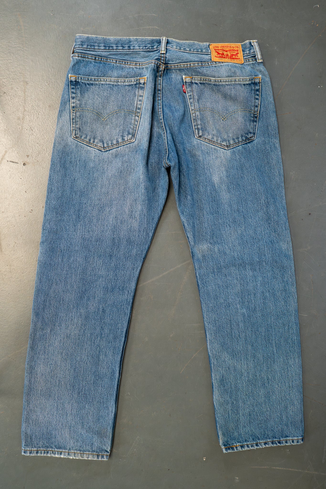 Levi's Vintage 505 Regular Fit Denim Jeans – 90s Y2K - W36, L28