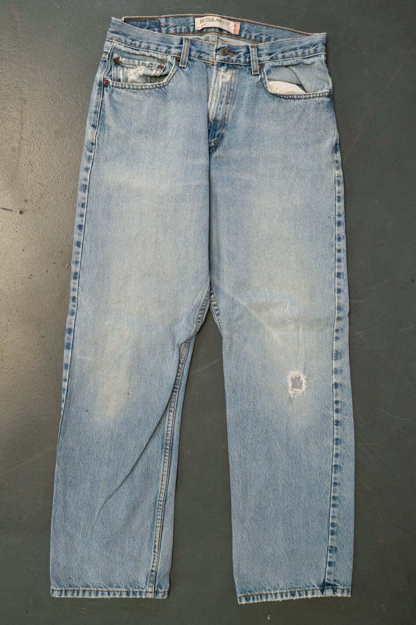 Levi's Vintage 505 Regular Fit Denim Jeans – 90s Y2K - W31, L29
