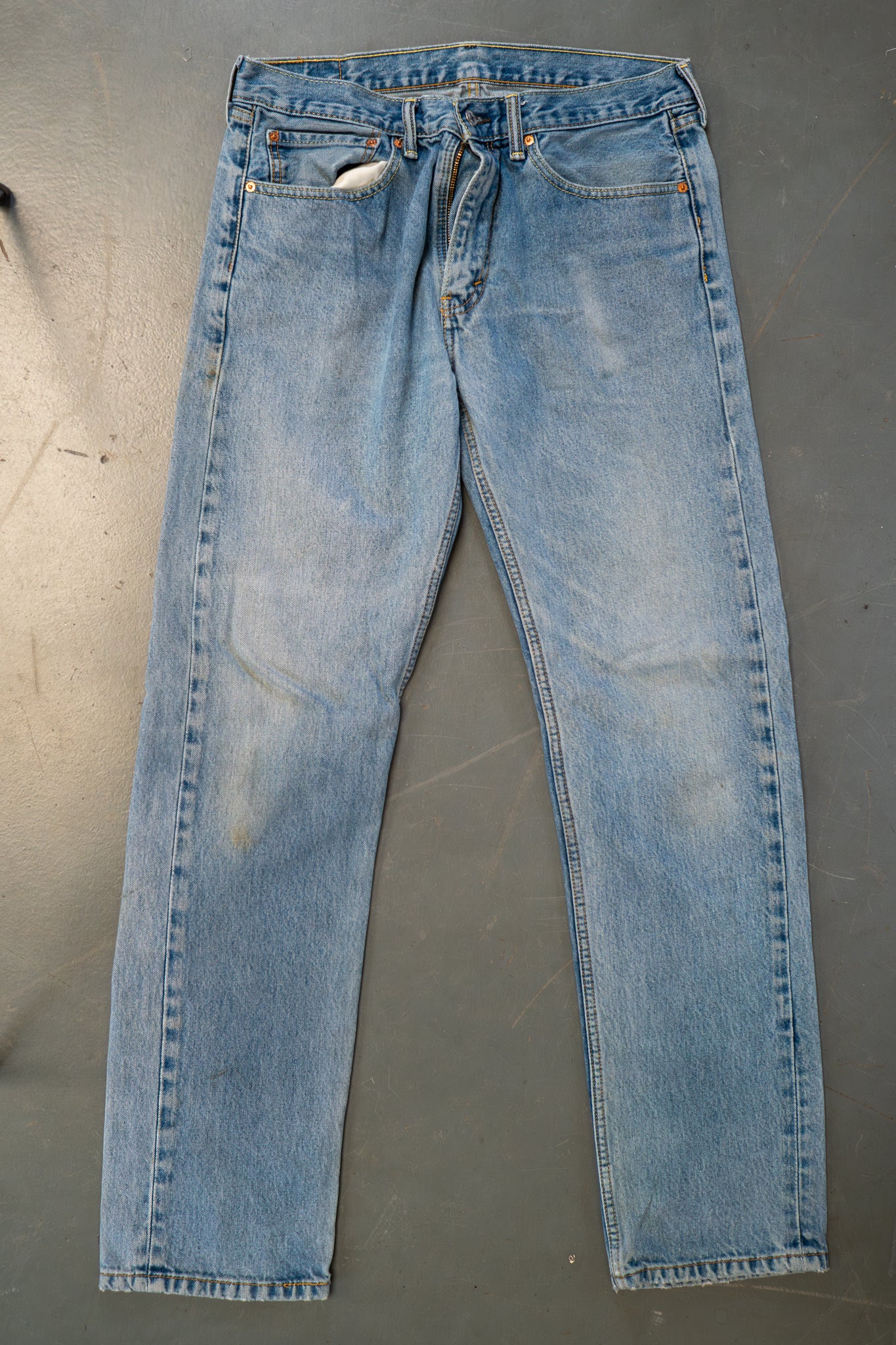 Levi's Vintage 505 Regular Fit Denim Jeans – 90s Y2K - W32, L32