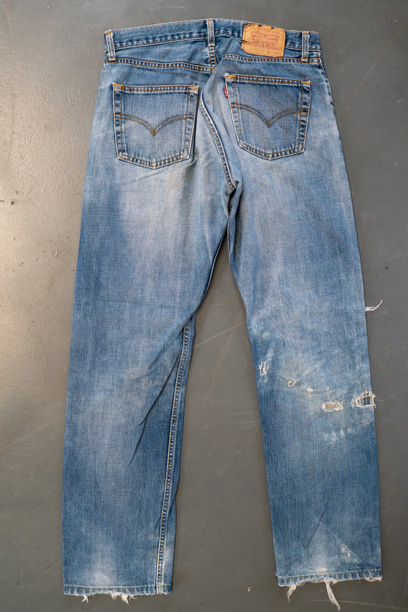 Levi's Vintage 505 Regular Fit Denim Jeans – 90s Y2K - W32, L30