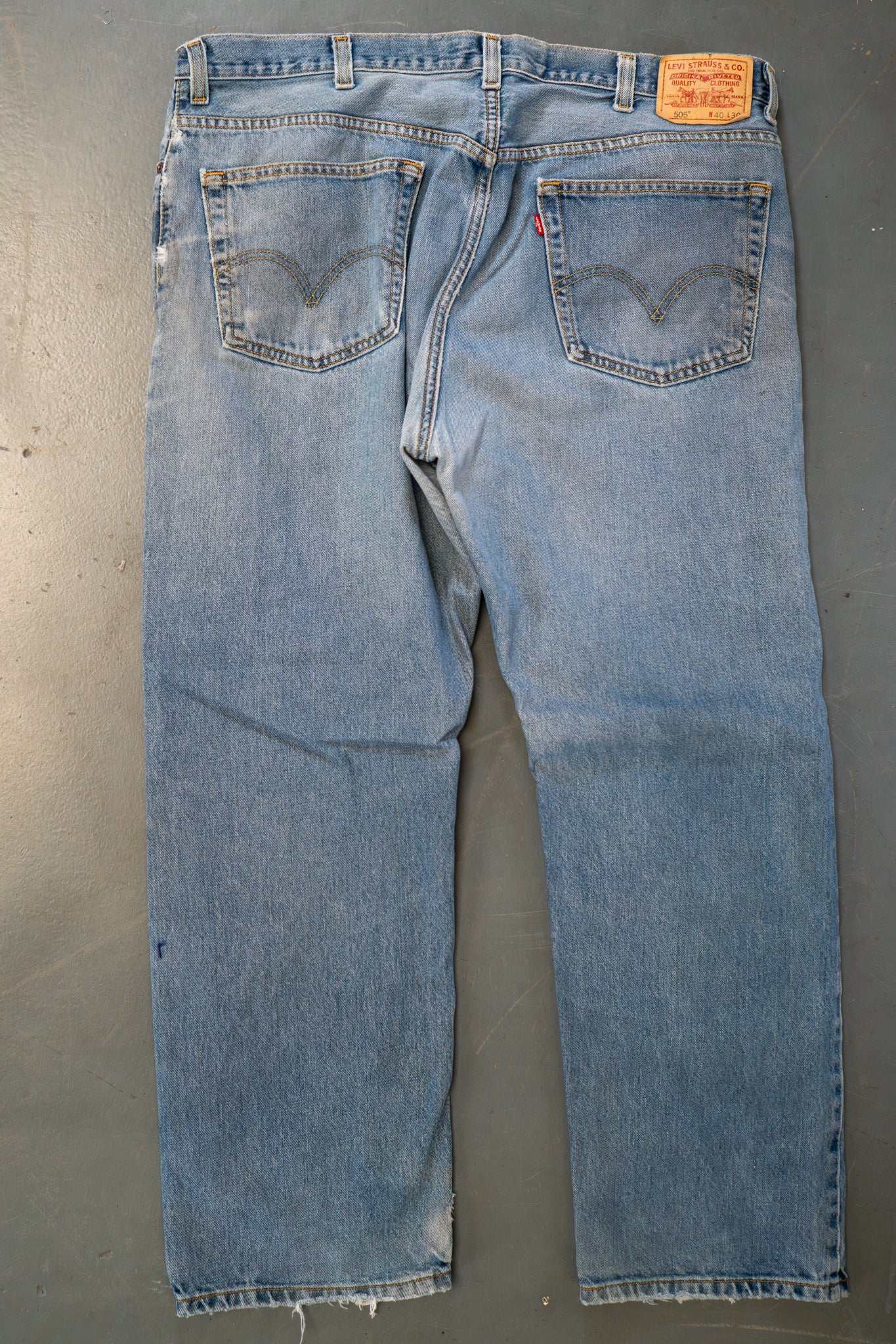 Levi's Vintage 505 Regular Fit Denim Jeans – 90s Y2K - W40, L29