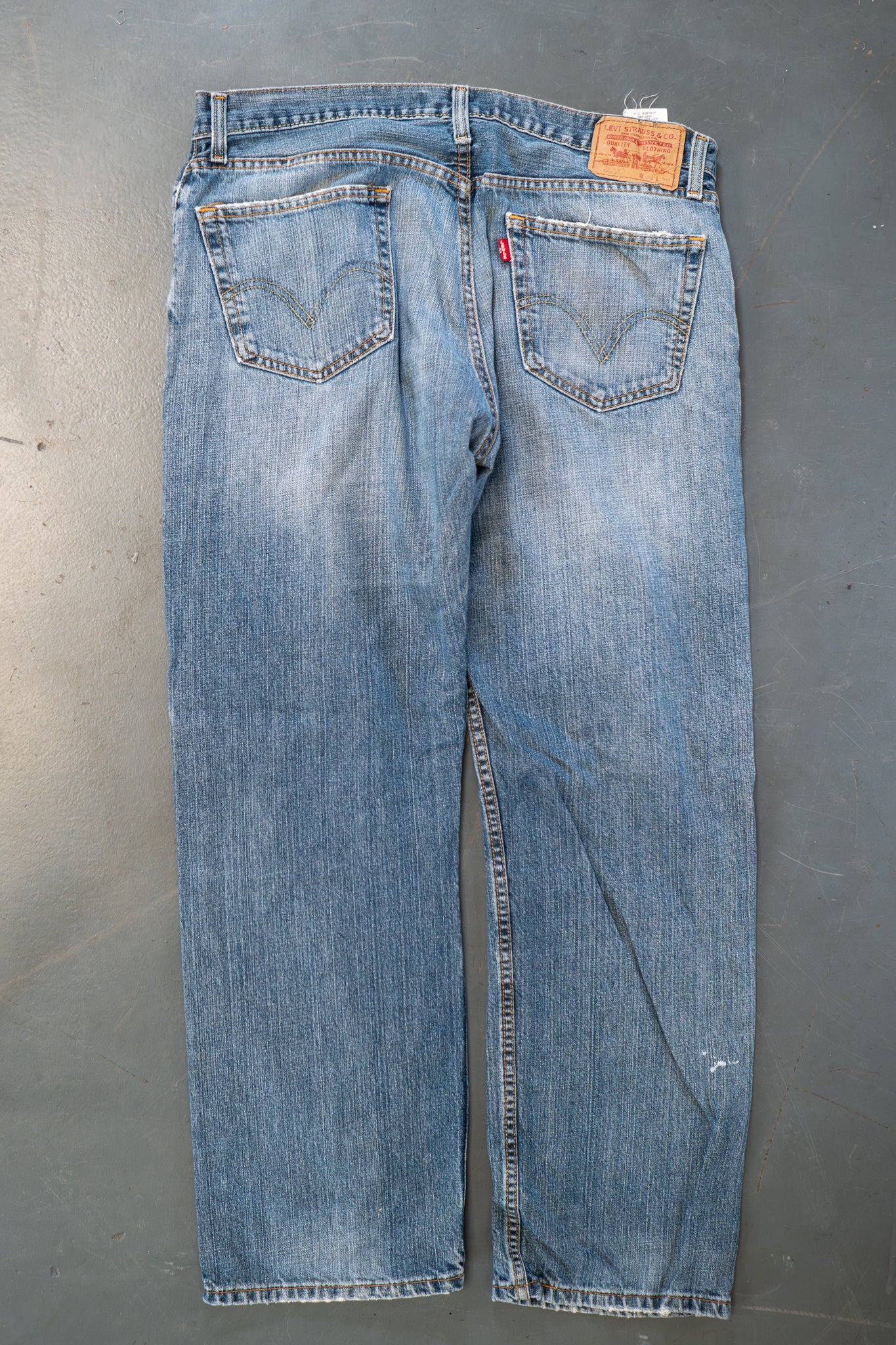 Levi's Vintage 505 Regular Fit Denim Jeans – 90s Y2K - W36, L29