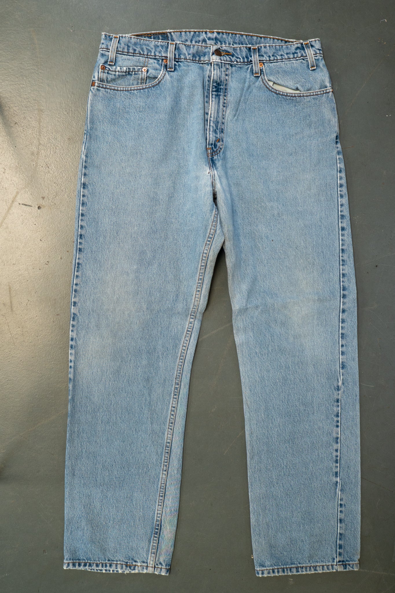 Levi's Vintage 505 Regular Fit Denim Jeans – 90s Y2K - W36, L31