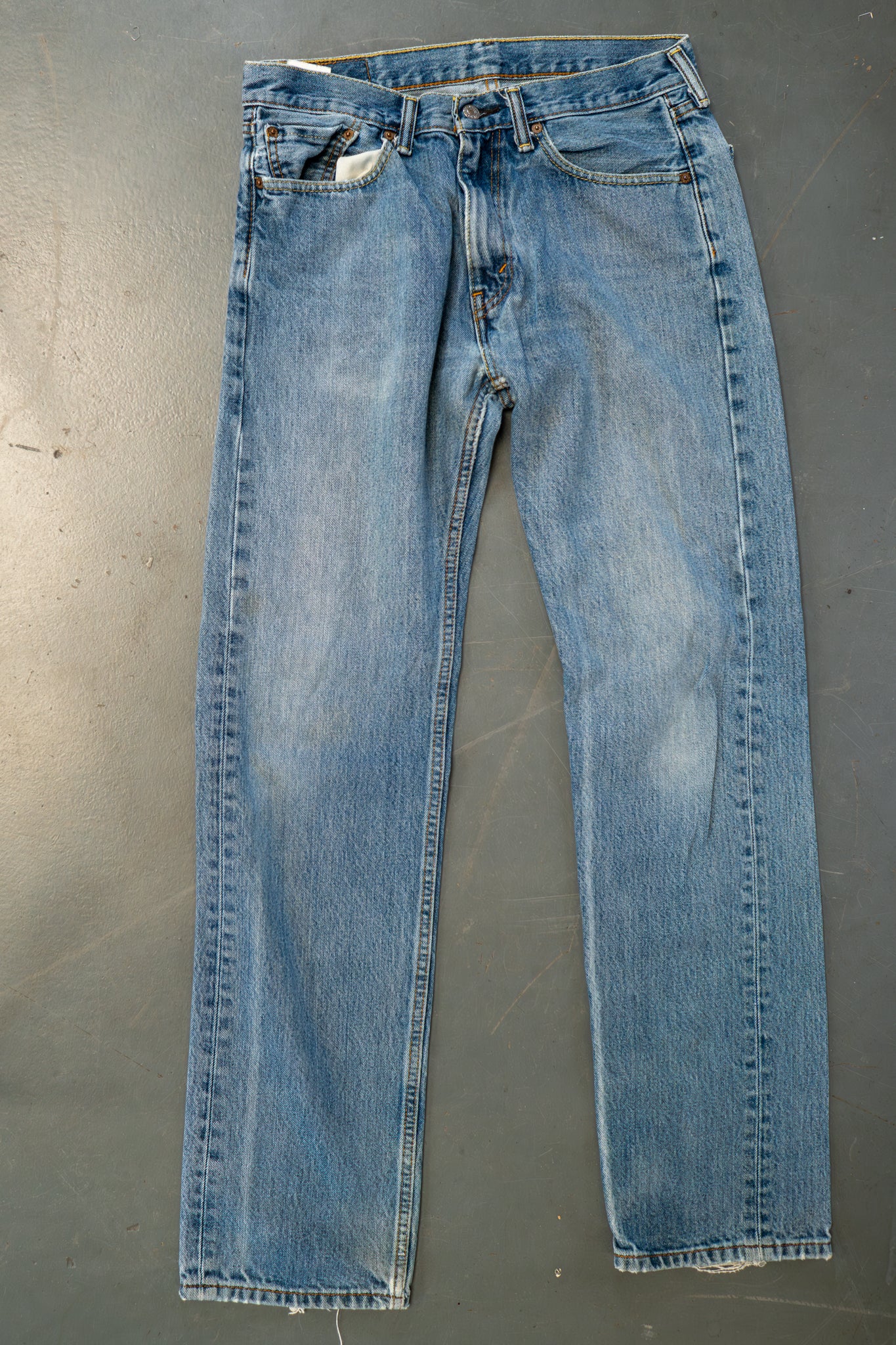 Levi's Vintage 505 Regular Fit Denim Jeans – 90s Y2K - W32, L32