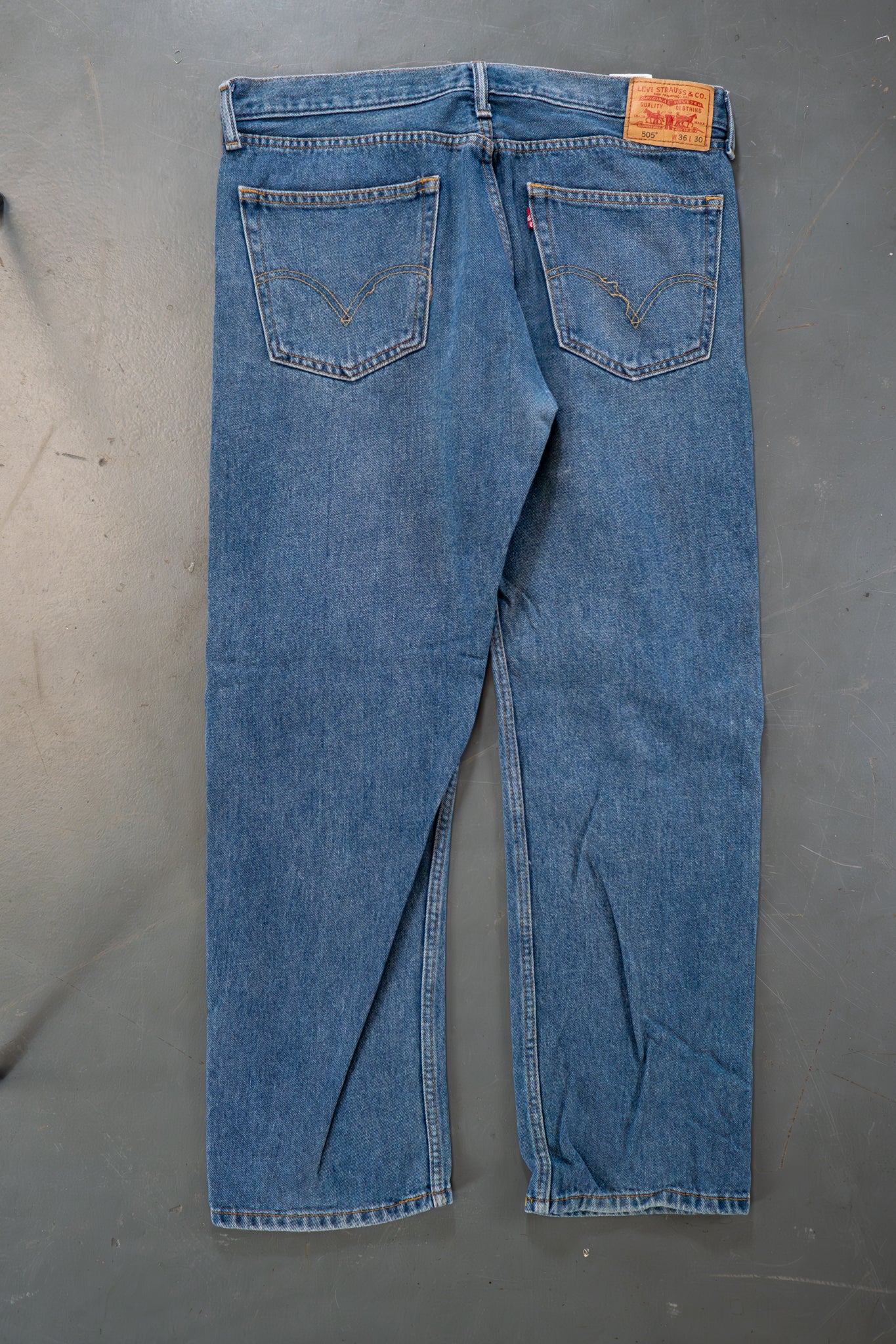 Levi's Vintage 505 Regular Fit Denim Jeans – 90s Y2K - W36, L29