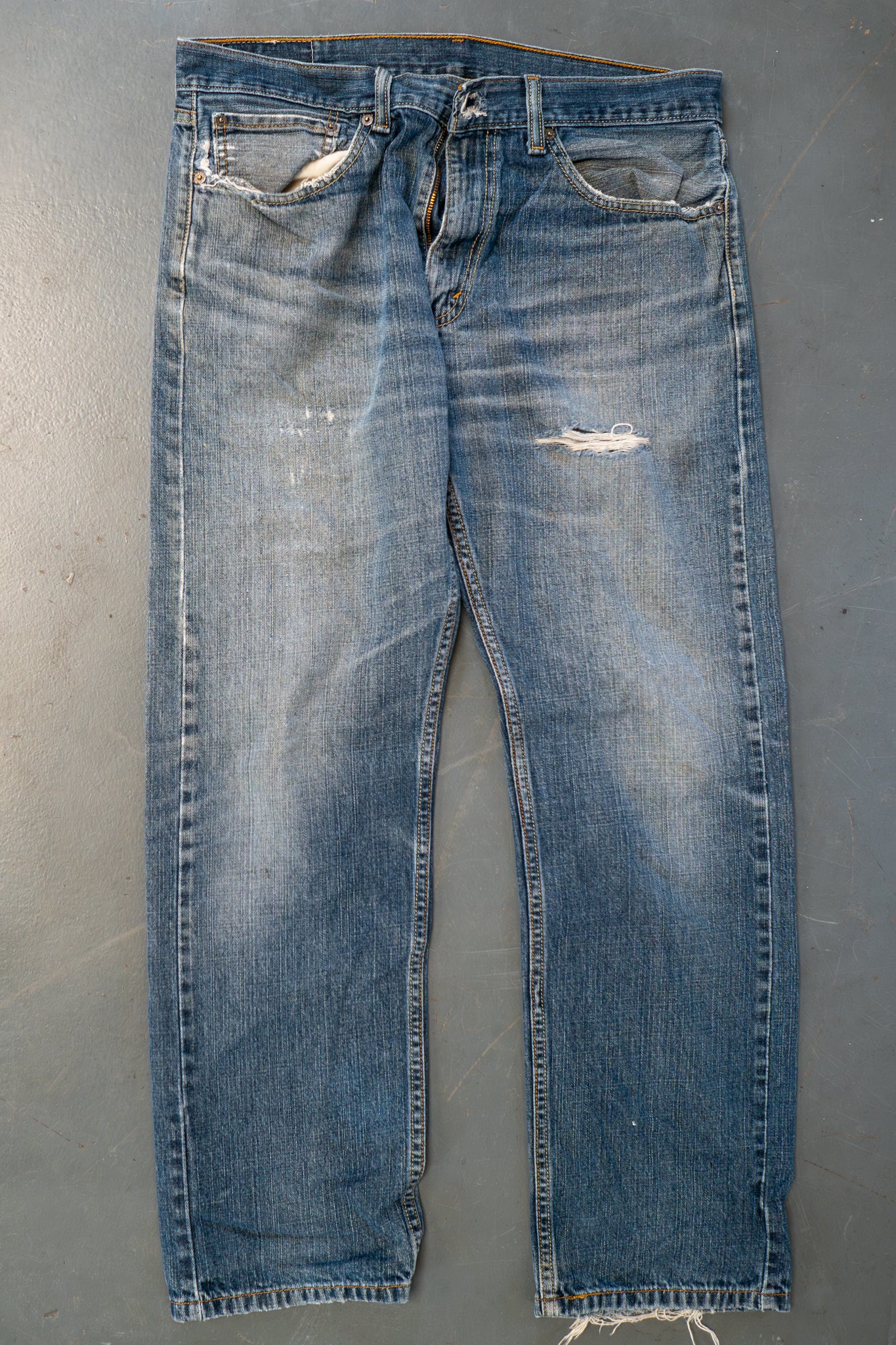 Levi's Vintage 505 Regular Fit Denim Jeans – 90s Y2K - W34, L28