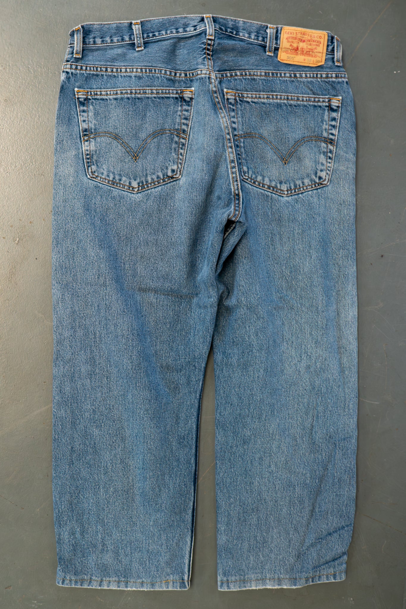 Levi's Vintage 505 Regular Fit Denim Jeans – 90s Y2K - W36, L25