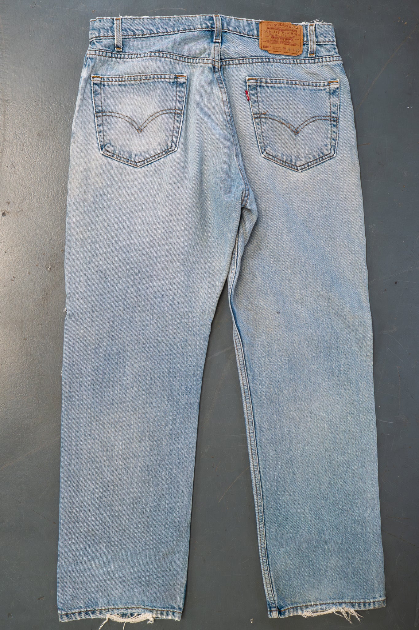 Levi's Vintage 505 Regular Fit Denim Jeans – 90s Y2K - W35, L30