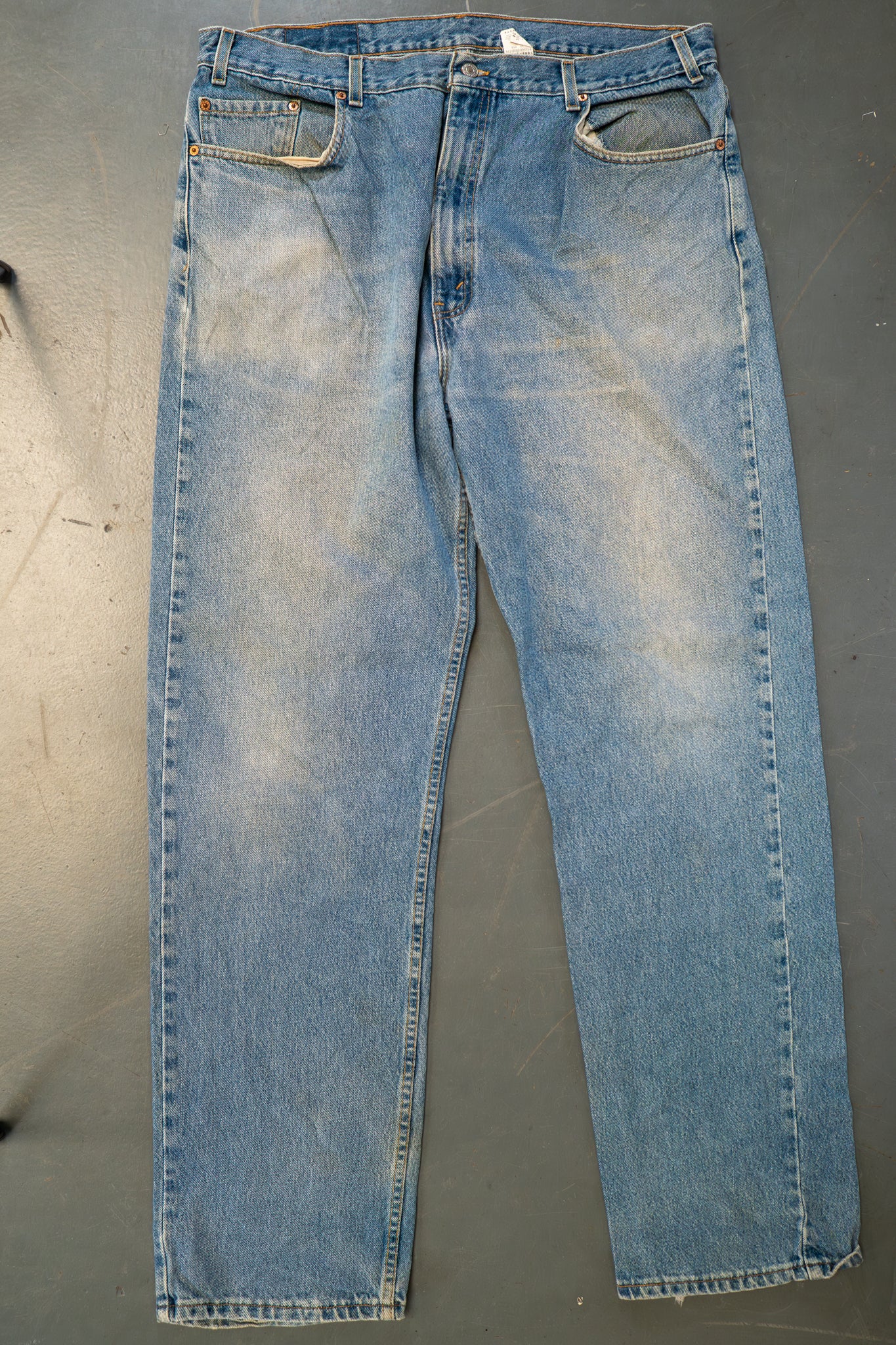 Levi's Vintage 505 Regular Fit Denim Jeans – 90s Y2K - W38, L34