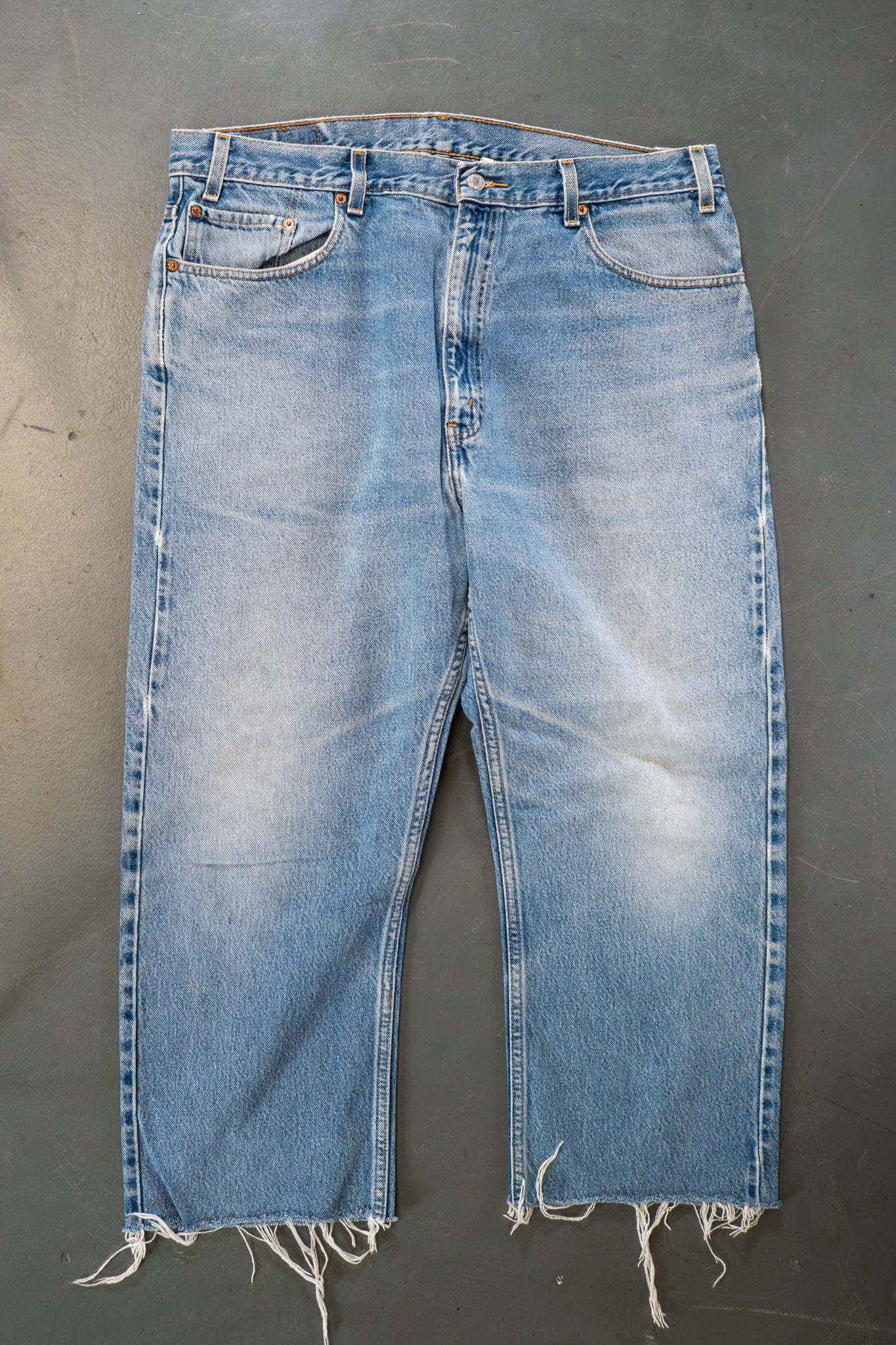 Levi's Vintage 505 Regular Fit Denim Jeans – 90s Y2K - W37, L24