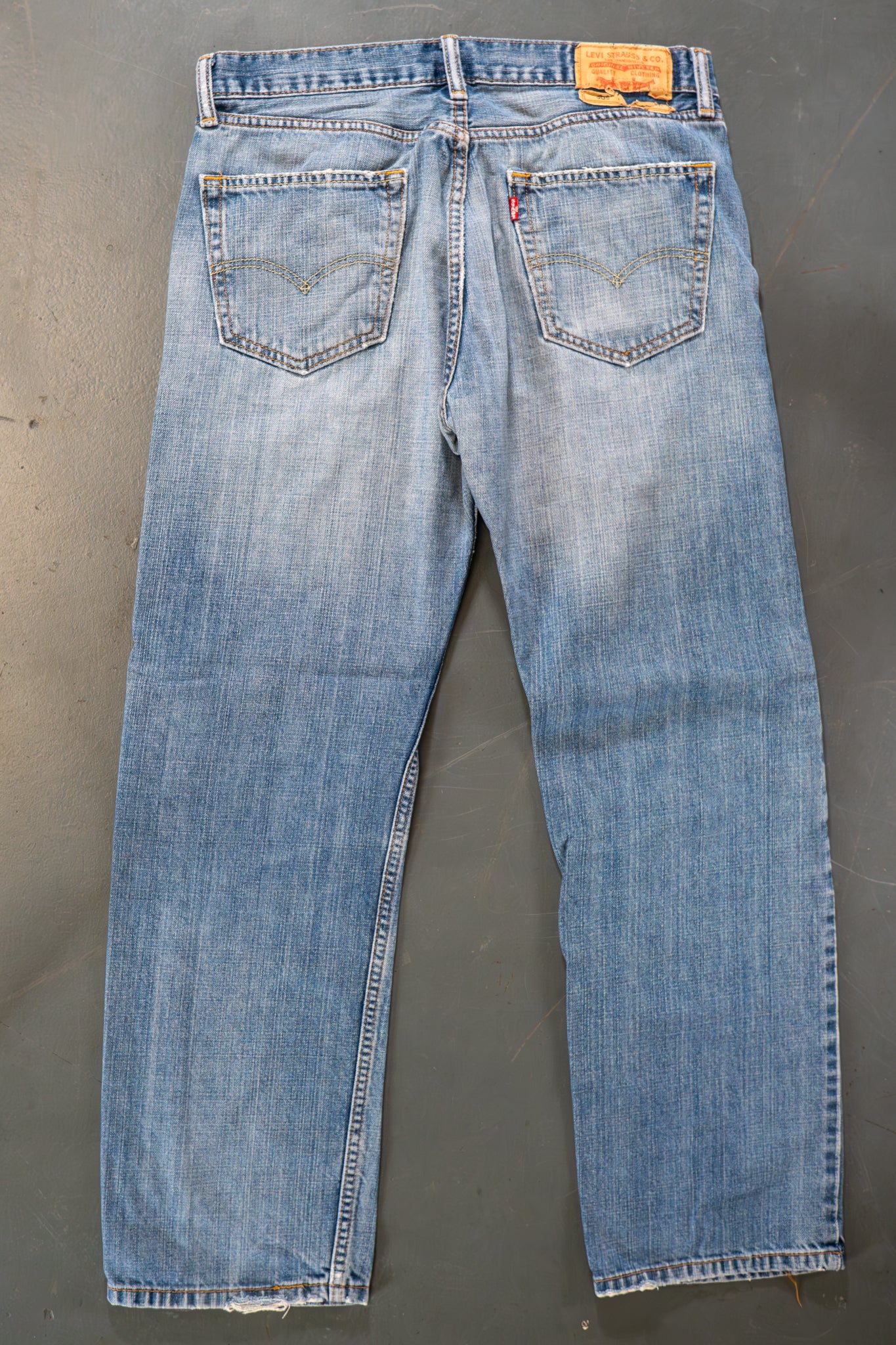 Levi's Vintage 505 Regular Fit Denim Jeans – 90s Y2K - W32, L28