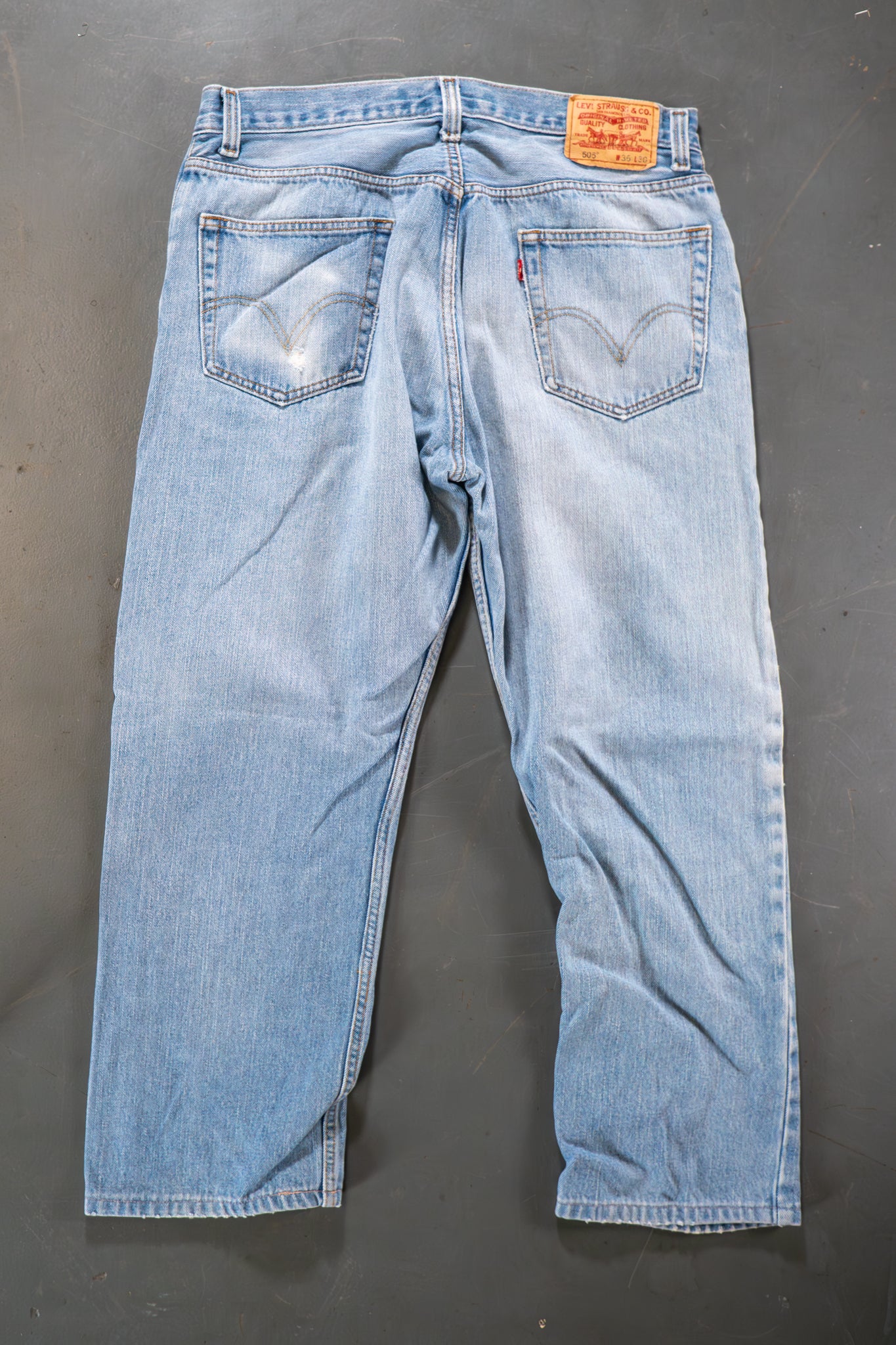 Levi's Vintage 505 Regular Fit Denim Jeans – 90s Y2K - W33, L25