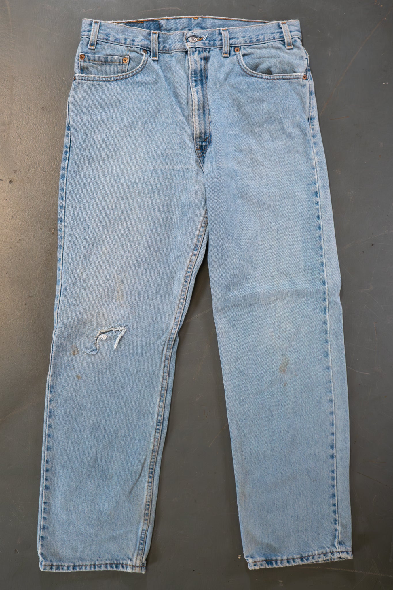 Levi's Vintage 505 Regular Fit Denim Jeans – 90s Y2K - W32, L30