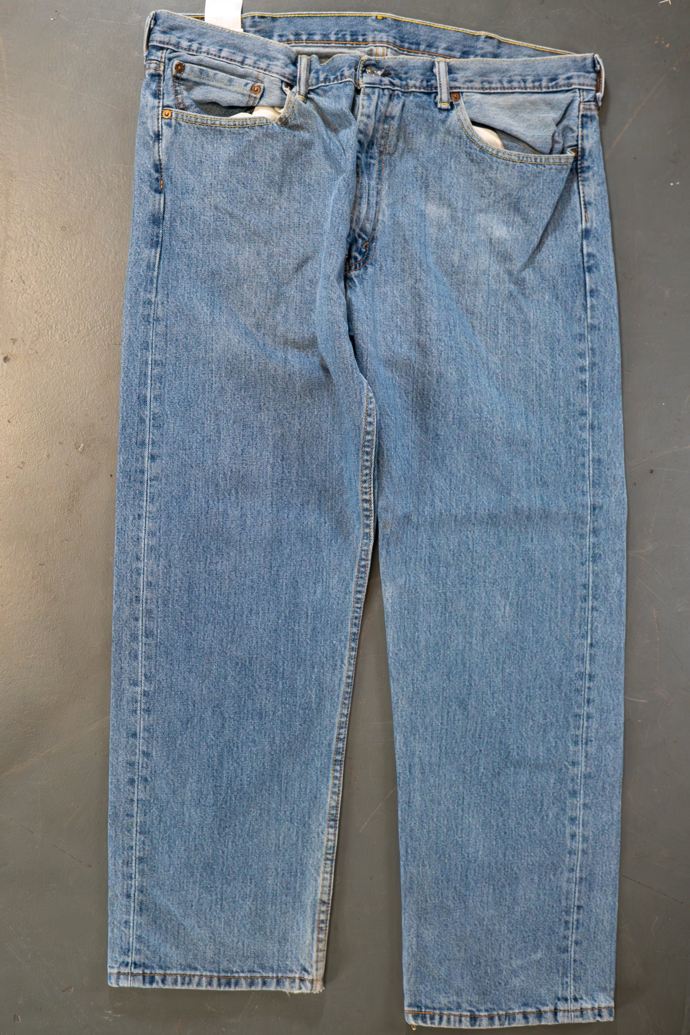 Levi's Vintage 505 Regular Fit Denim Jeans – 90s Y2K - W38, L29