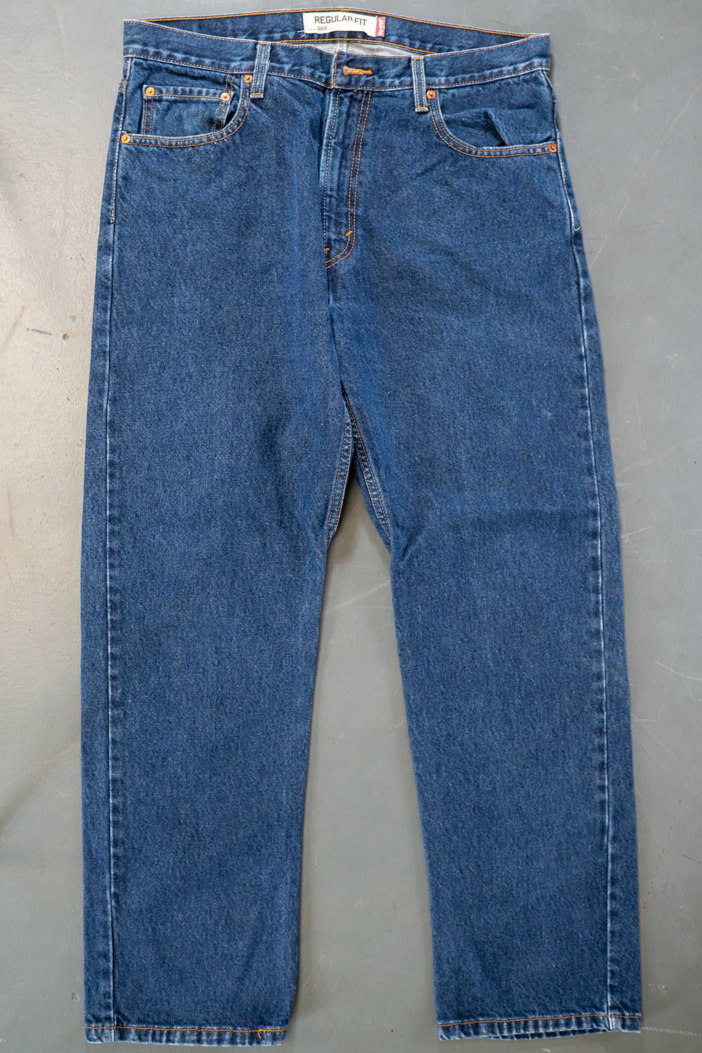 Levi's Vintage 505 Regular Fit Denim Jeans – 90s Y2K - W36, L30