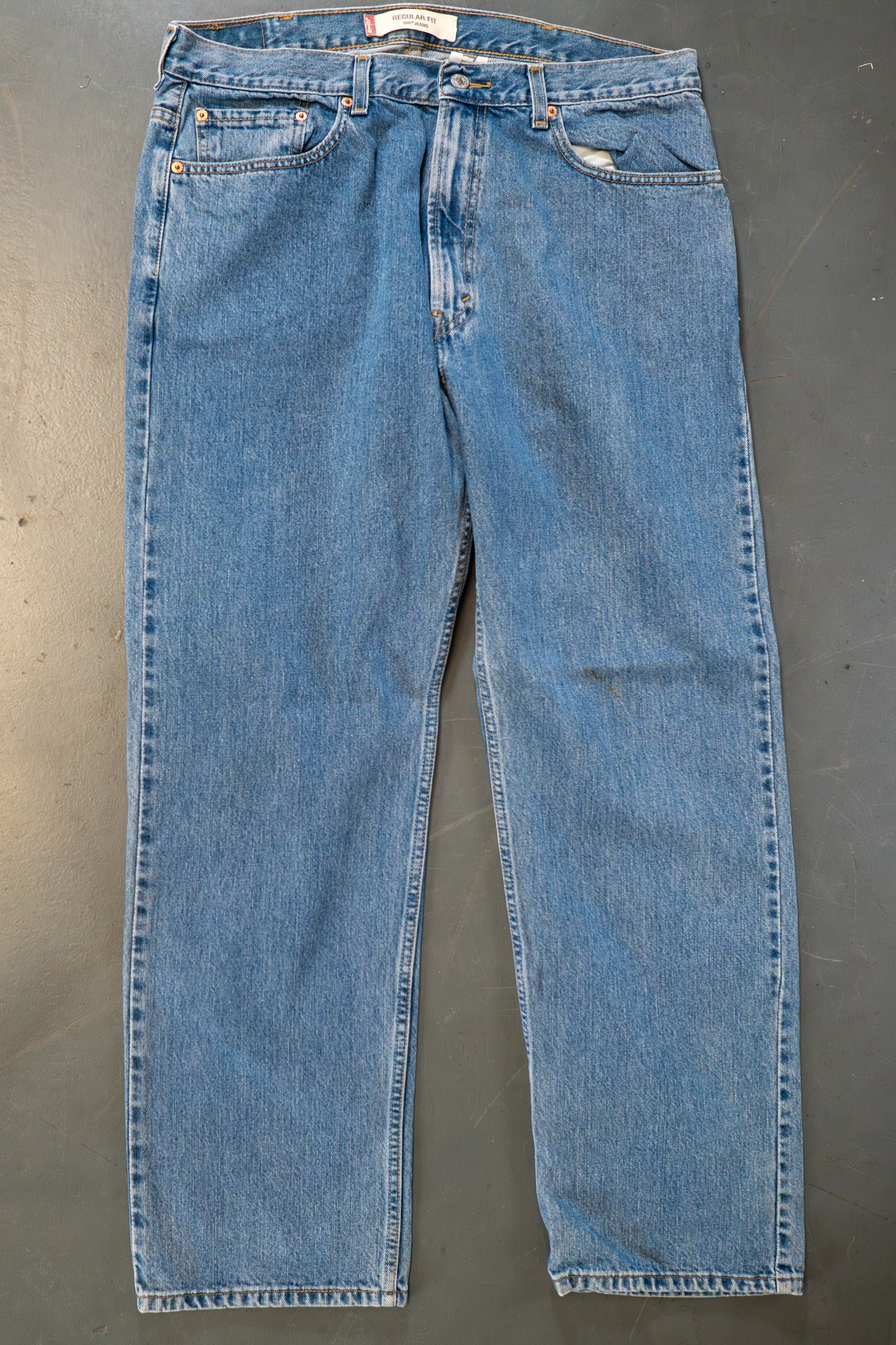 Levi's Vintage 505 Regular Fit Denim Jeans – 90s Y2K - W36, L29
