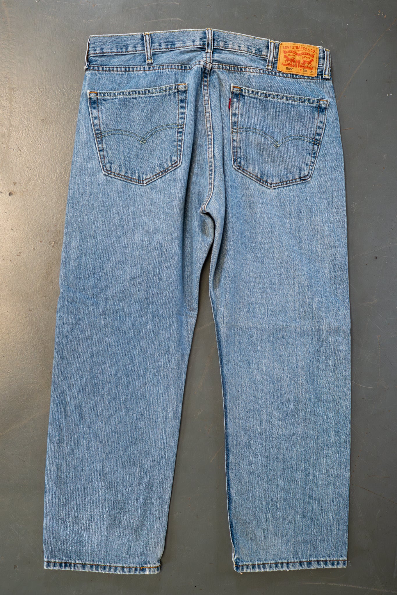 Levi's Vintage 505 Regular Fit Denim Jeans – 90s Y2K - W36, L27