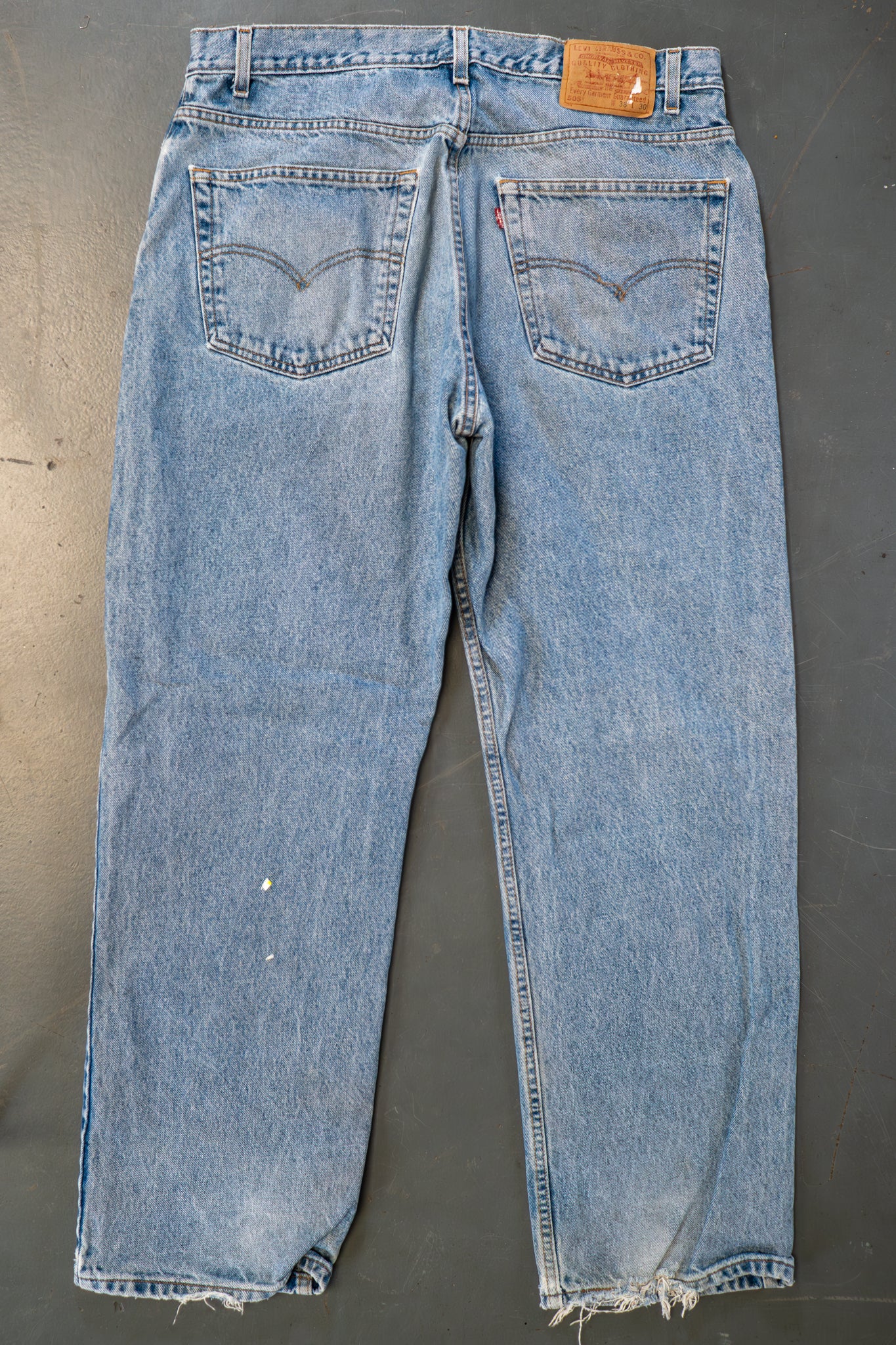 Levi's Vintage 505 Regular Fit Denim Jeans – 90s Y2K - W35, L29