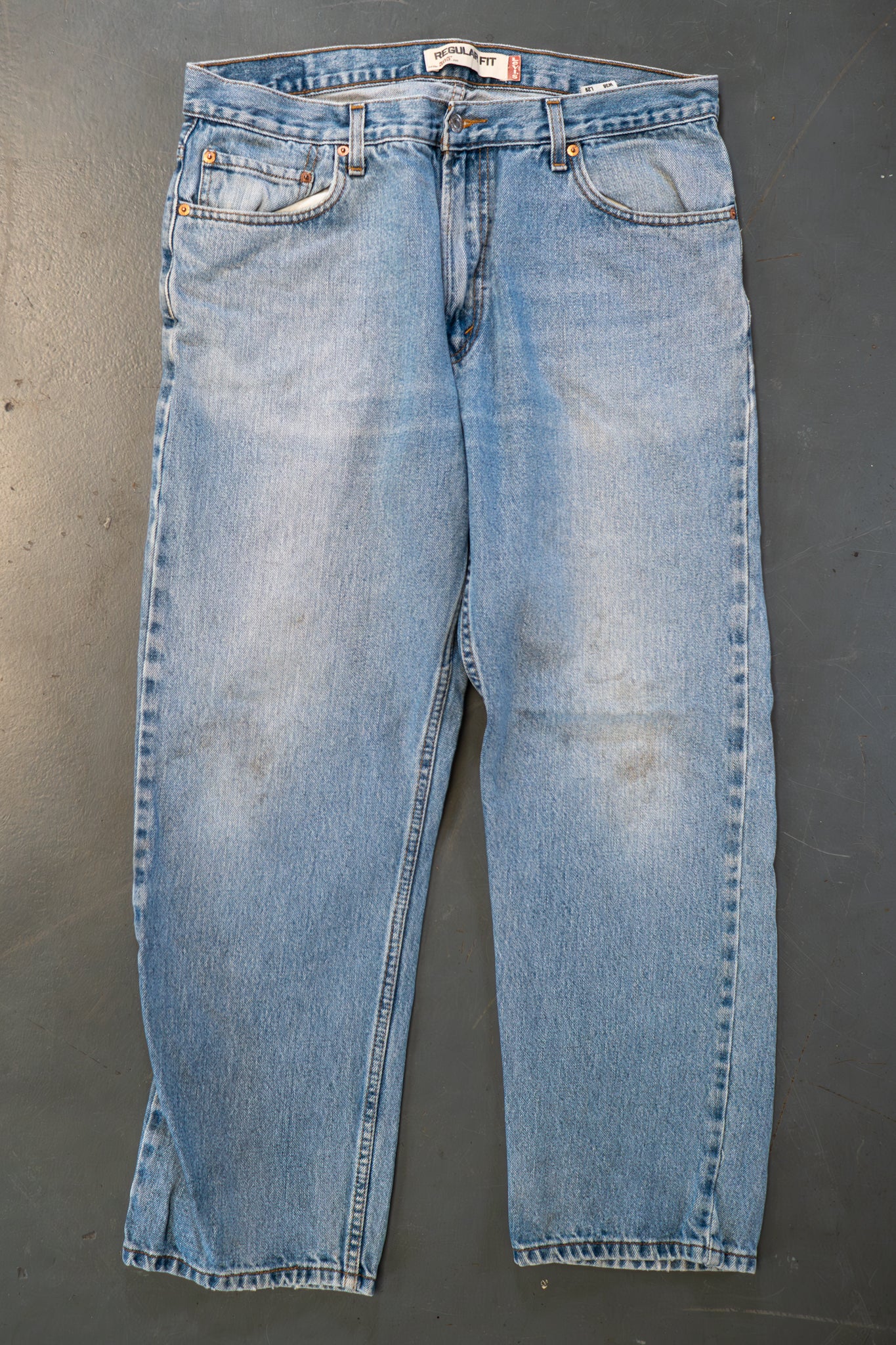Levi's Vintage 505 Regular Fit Denim Jeans – 90s Y2K - W34, L27