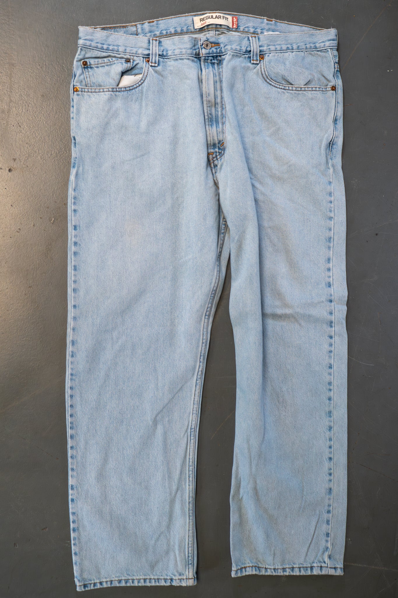 Levi's Vintage 505 Regular Fit Denim Jeans – 90s Y2K - W38, L29