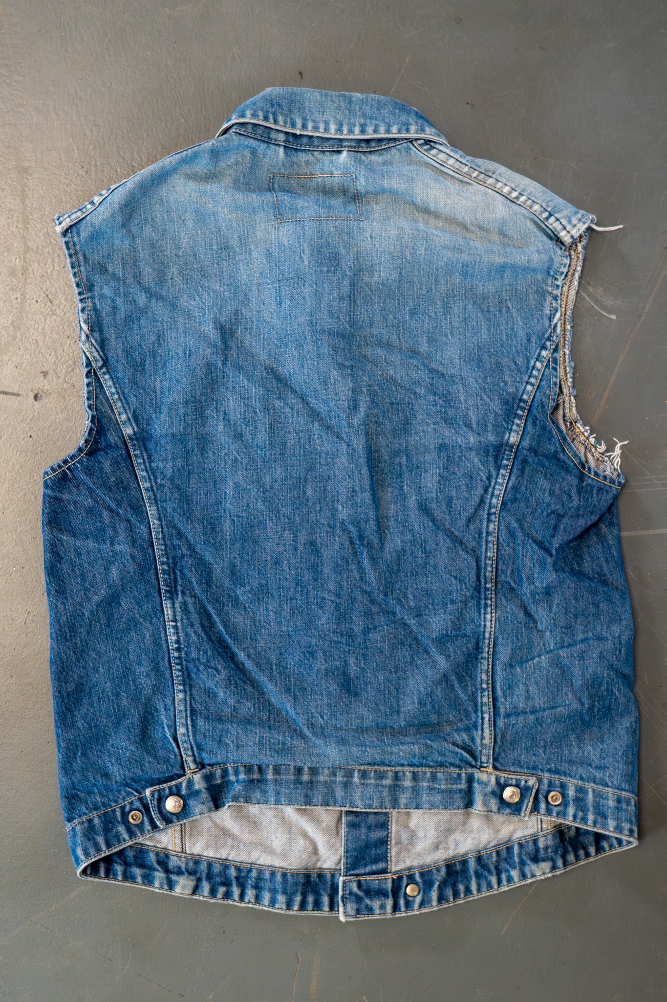 Vintage Levi's Trucker Denim Vest / Gilet - L