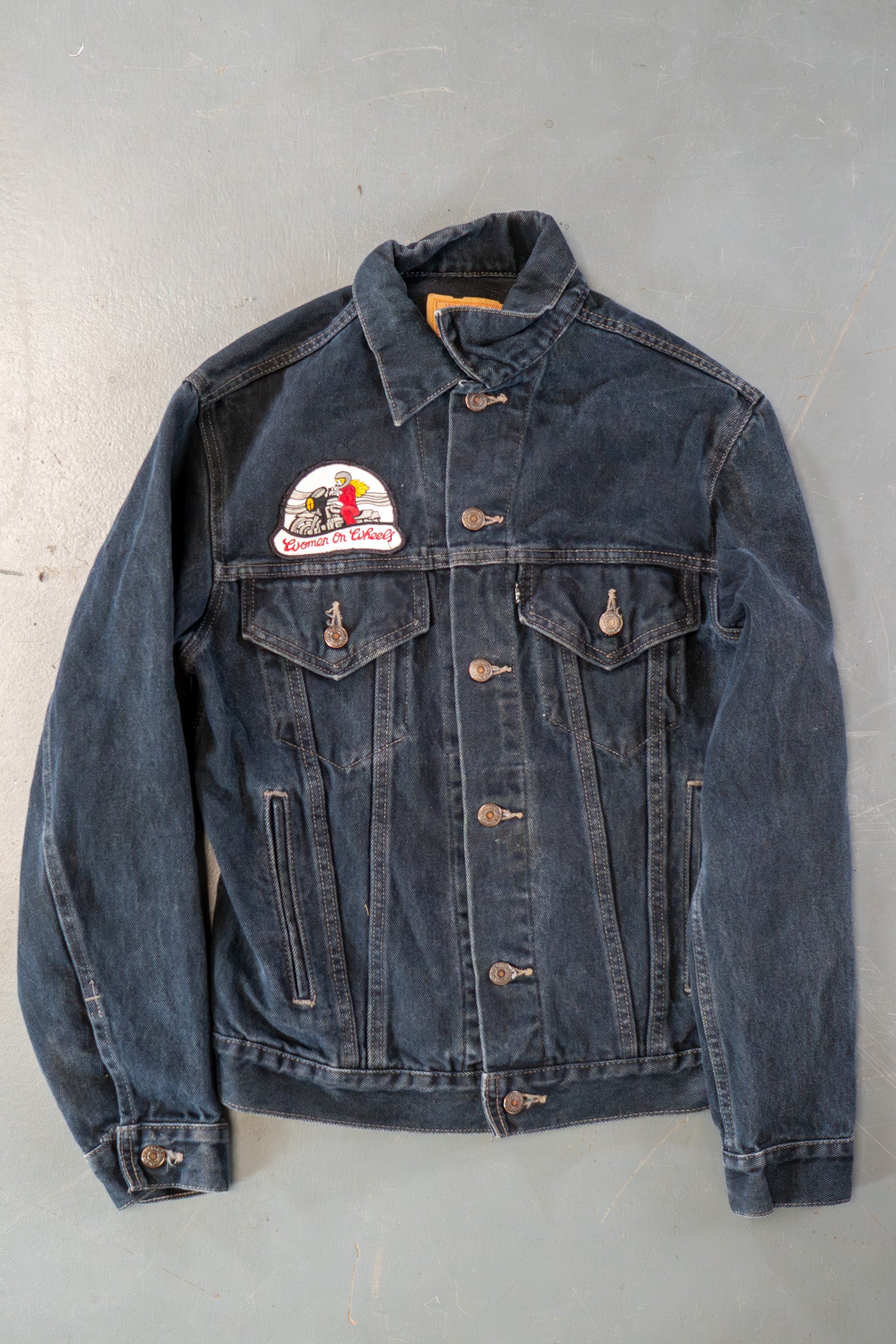 Vintage Ladies Levi's Trucker Denim Jacket - M