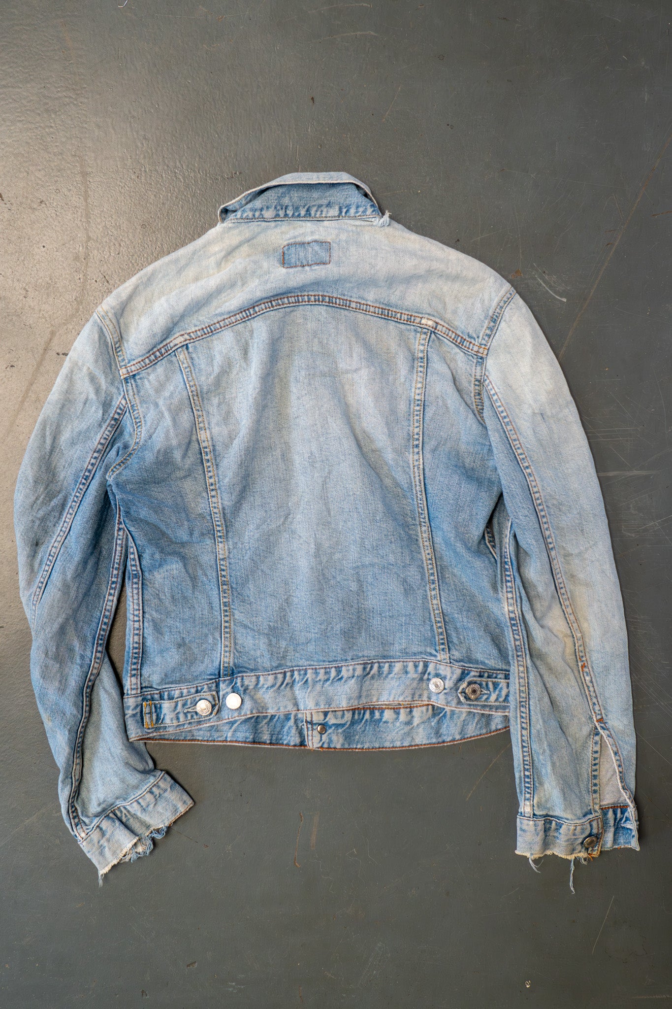 Vintage Ladies Levi's Trucker Denim Jacket - M