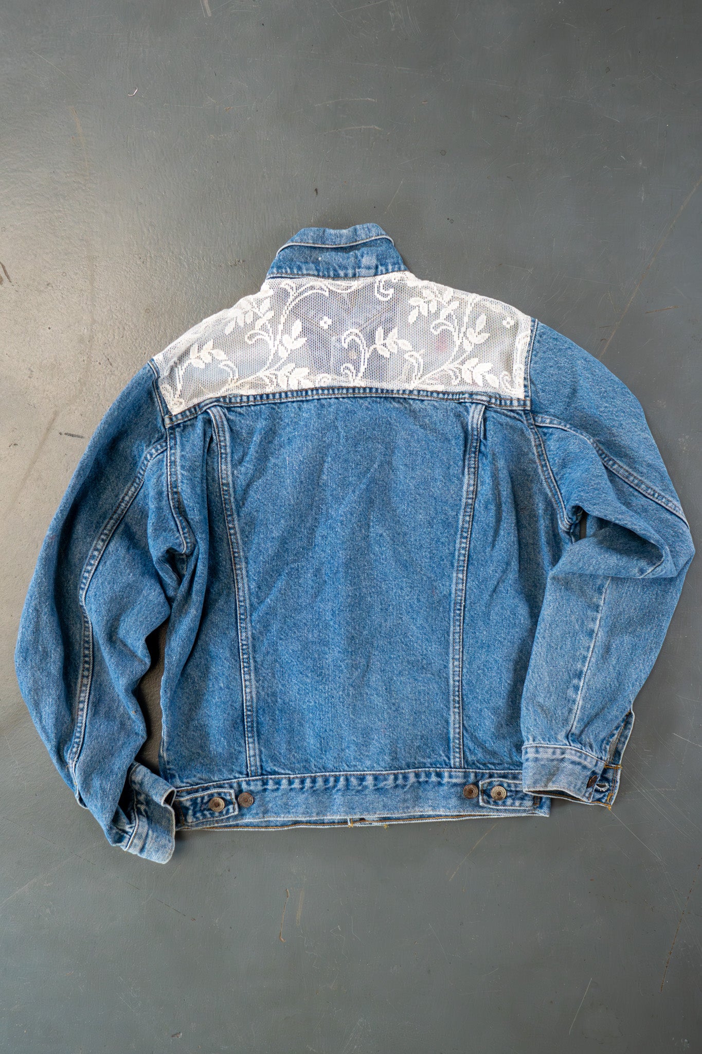 Vintage Ladies Levi's Trucker Denim Jacket - L