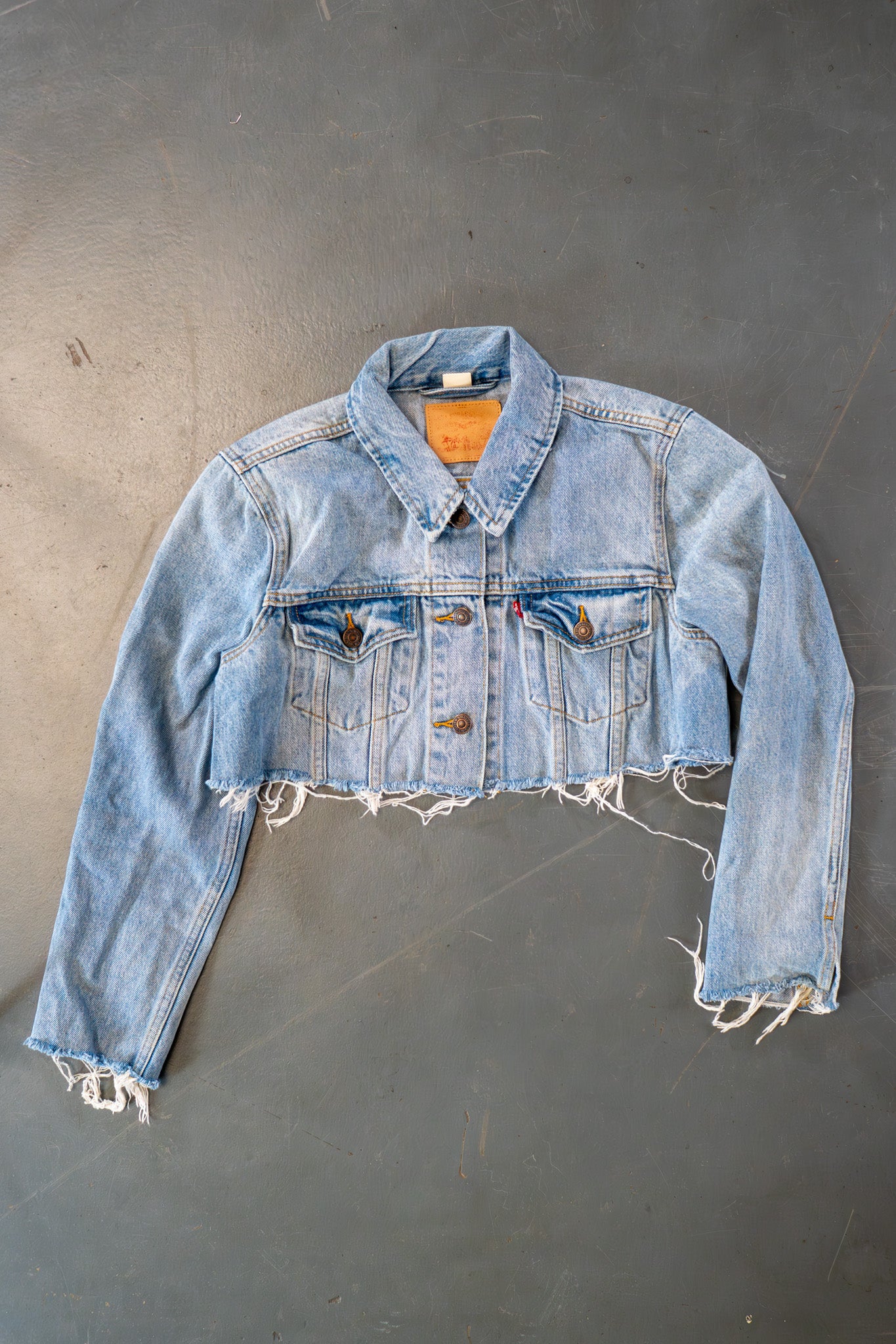 Vintage Ladies Levi's Trucker Denim Jacket - M