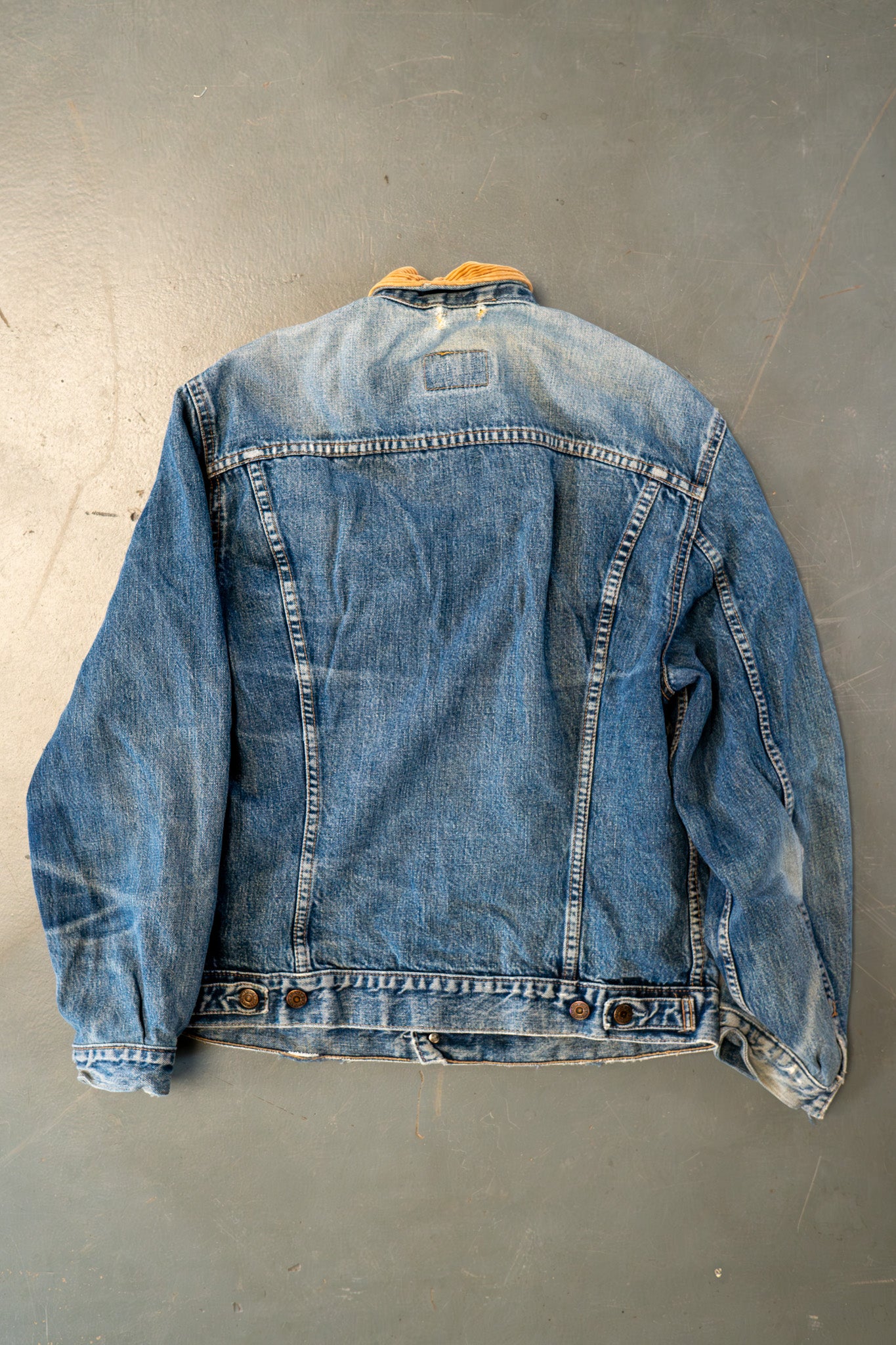 Vintage Levi's Trucker Denim Jacket - L
