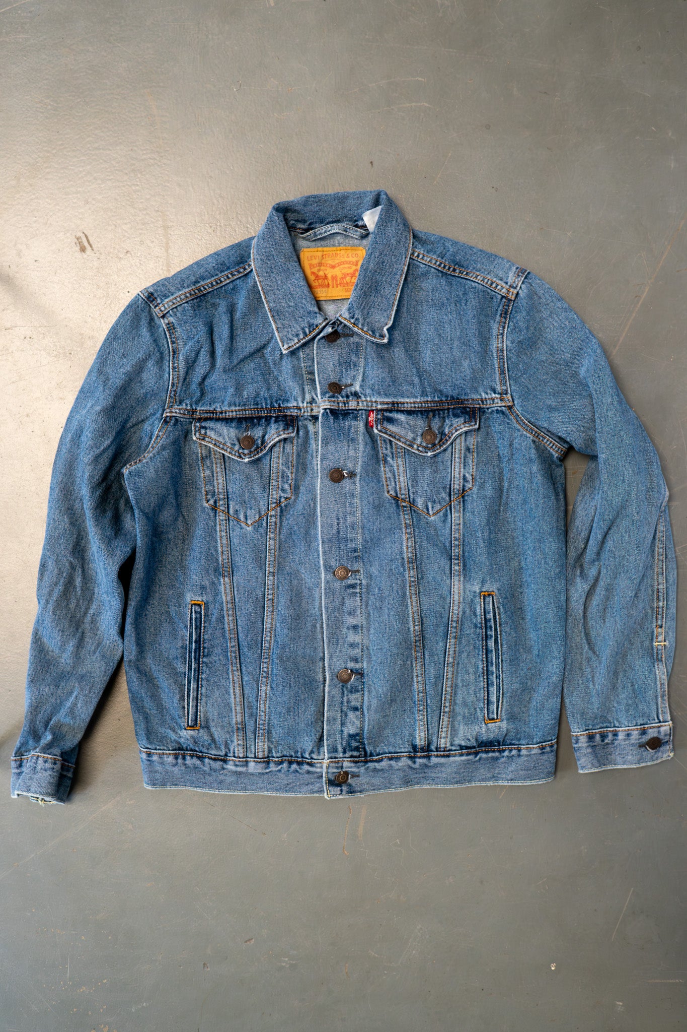 Vintage Levi's Trucker Denim Jacket - L